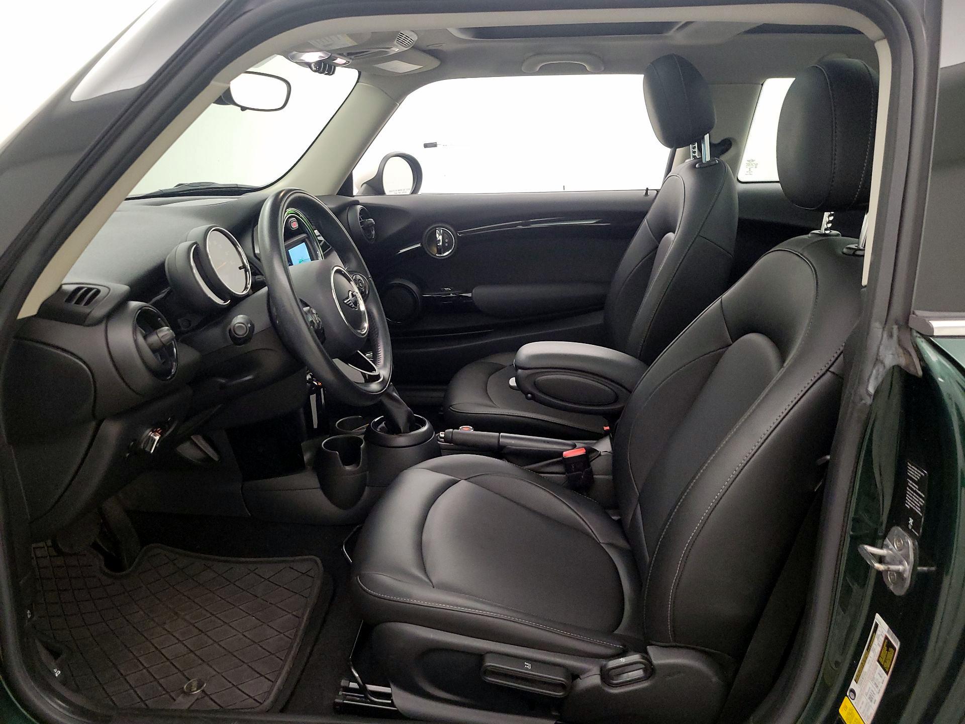 Thumbnail: 2019 MINI Cooper Hardtop - 11