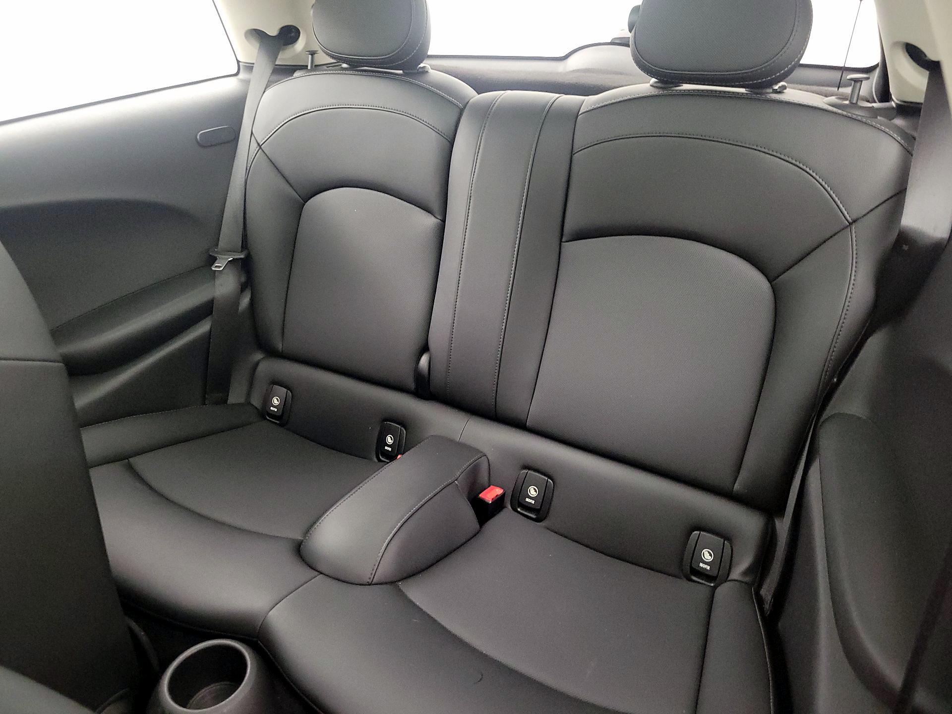 Thumbnail: 2019 MINI Cooper Hardtop - 20