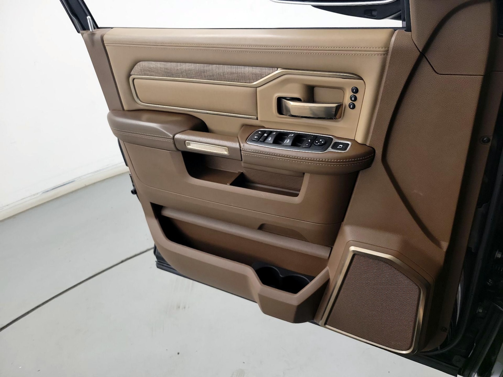 2022 RAM Ram 2500 Pickup Laramie Longhorn - Photo 11