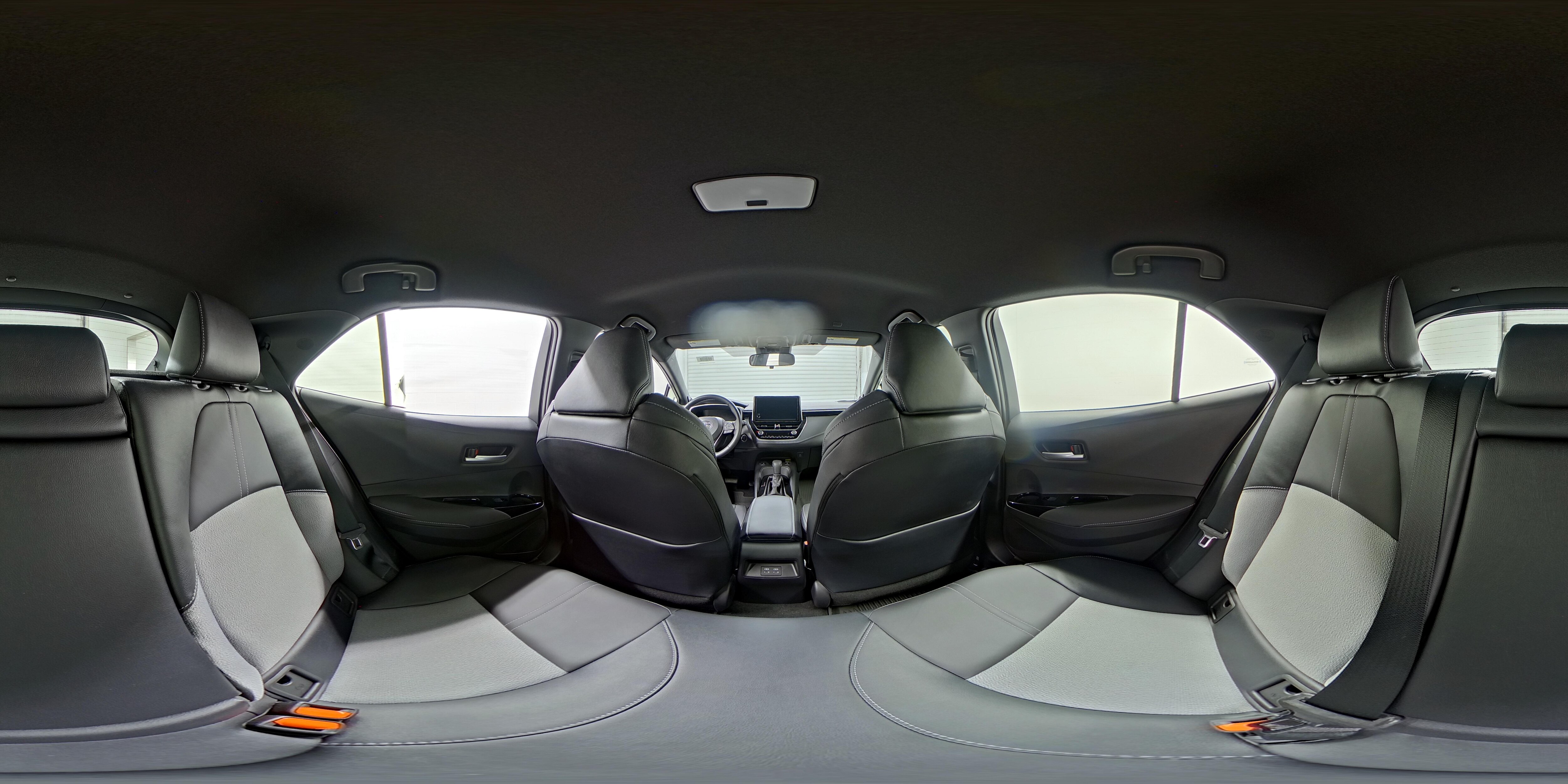 2024 Toyota Corolla Hatchback XSE - Photo 25