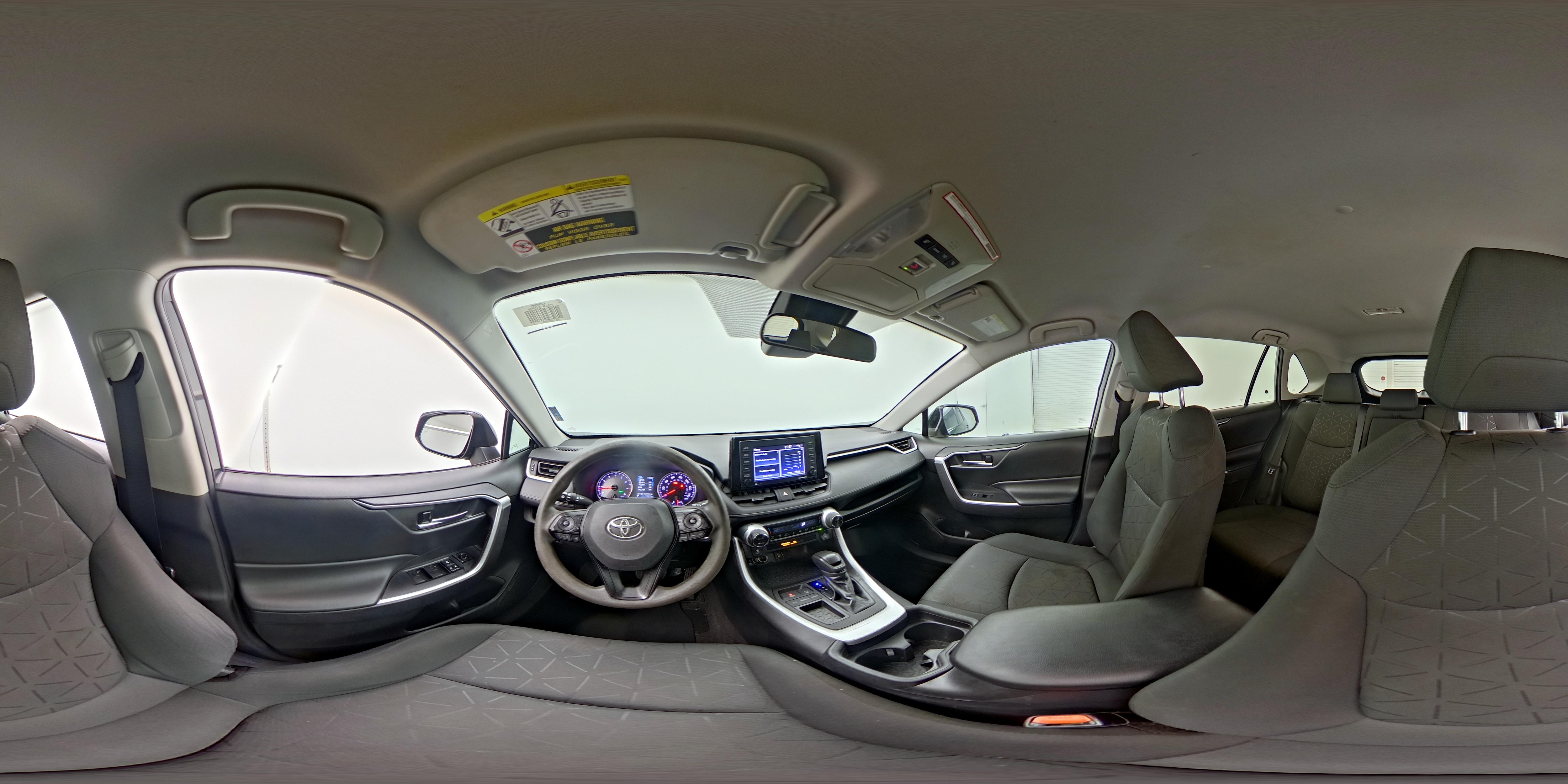 2021 Toyota RAV4 XLE - Photo 25