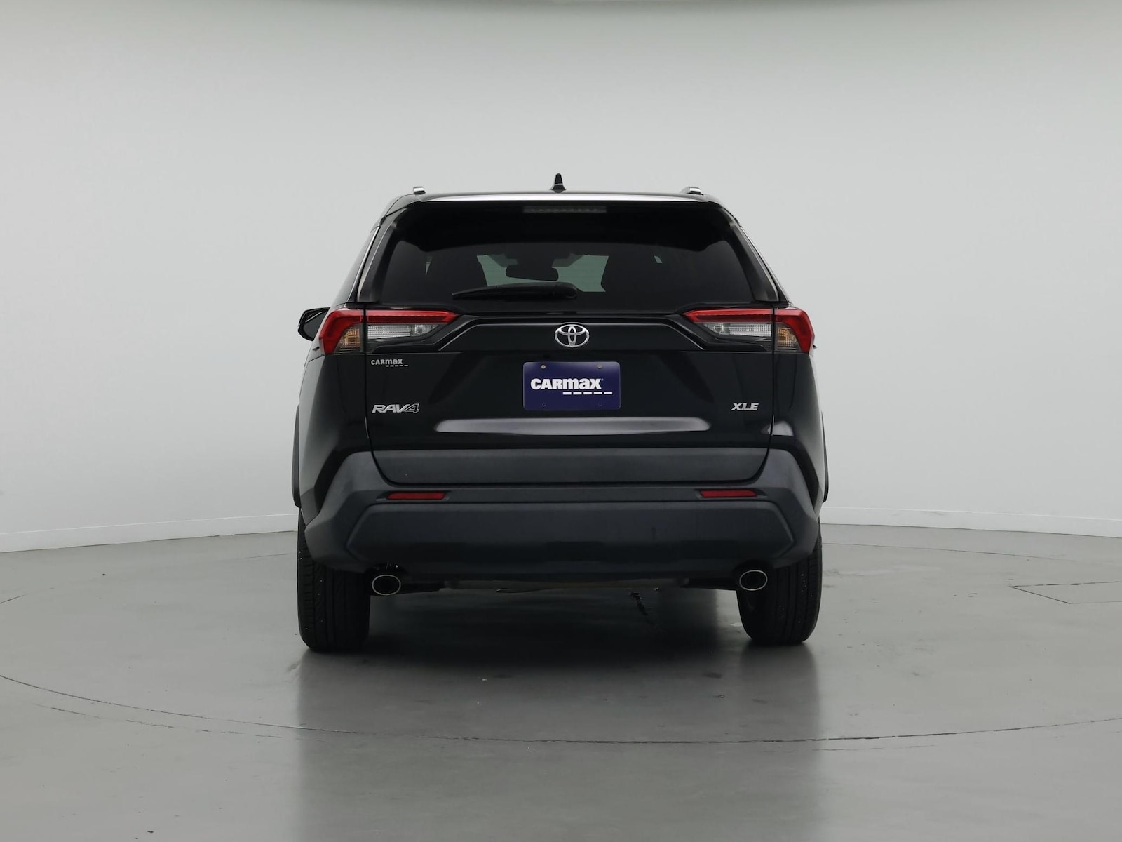 2021 Toyota RAV4 XLE - Photo 7