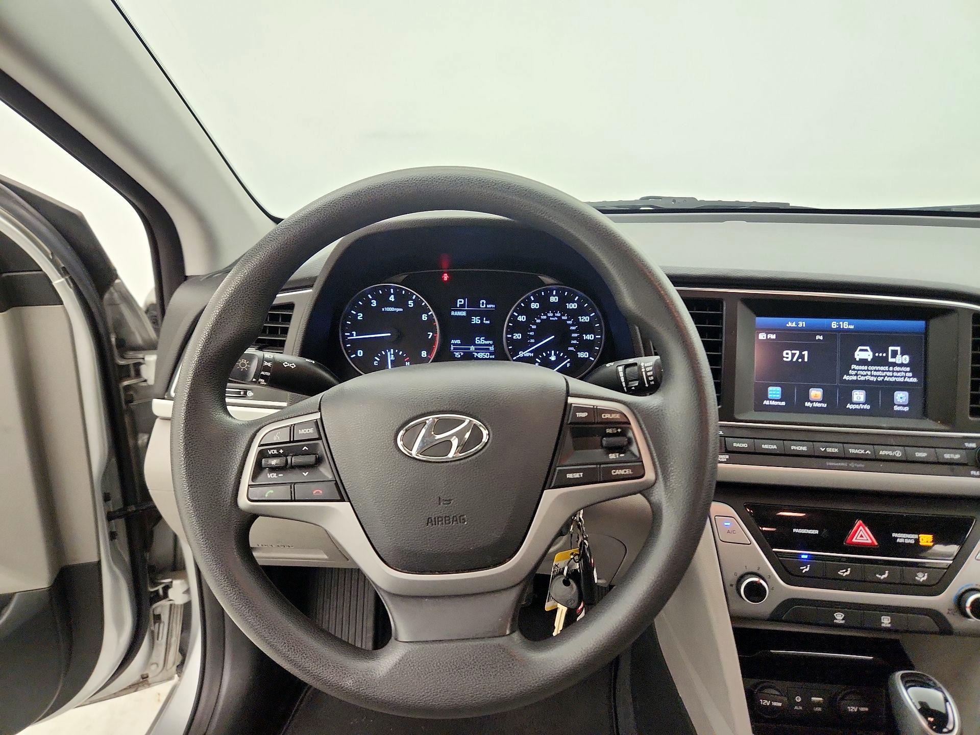 Thumbnail: 2017 Hyundai Elantra - 10
