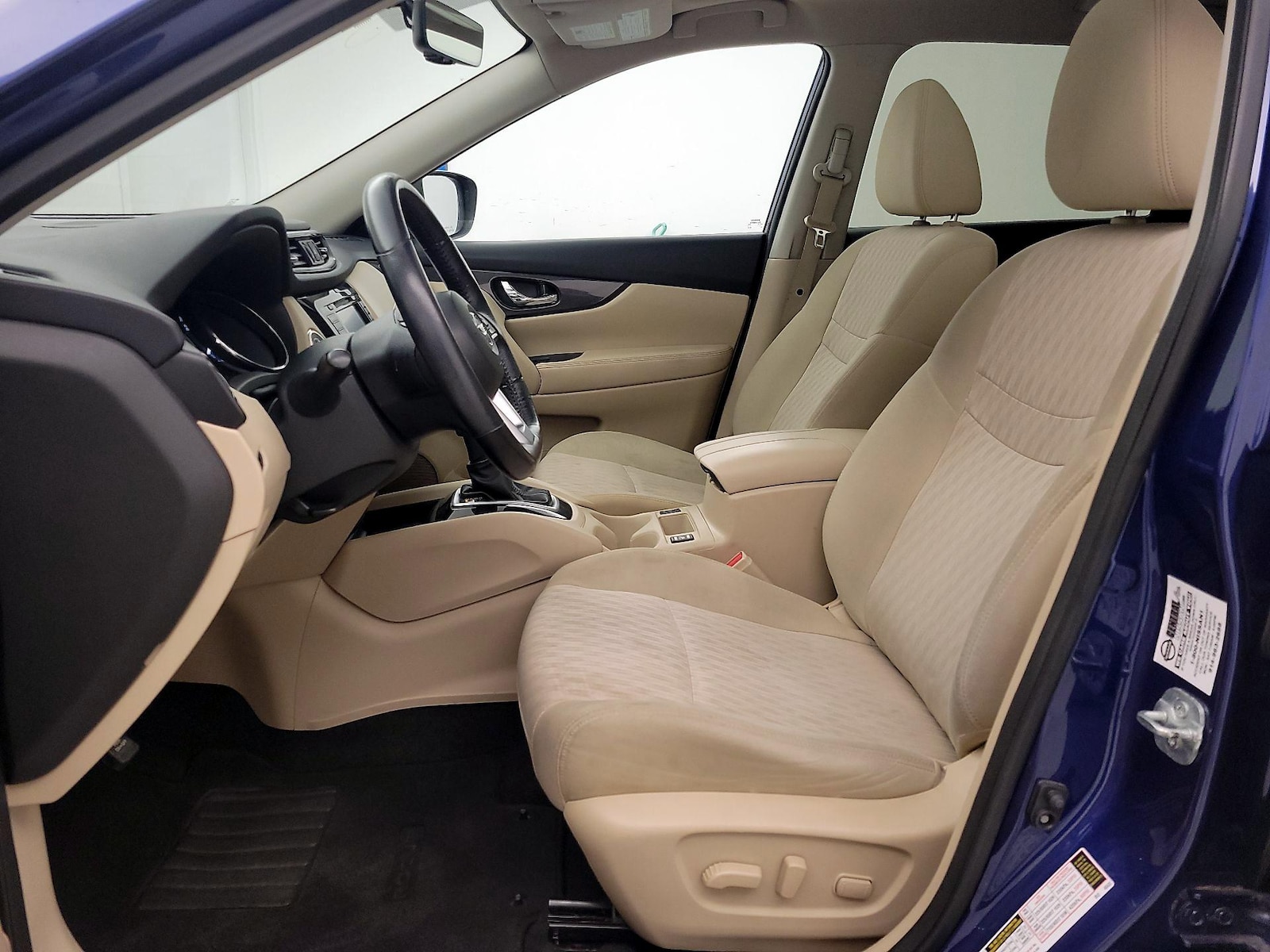 2018 Nissan Rogue SV - Photo 12