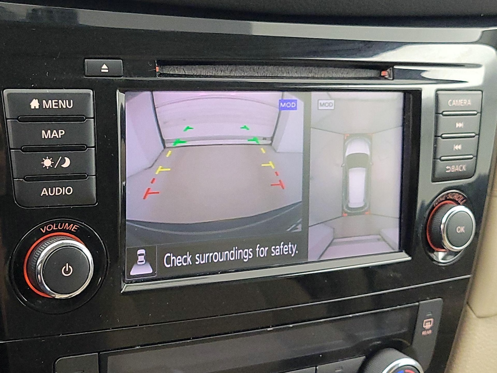 2018 Nissan Rogue SV - Photo 16