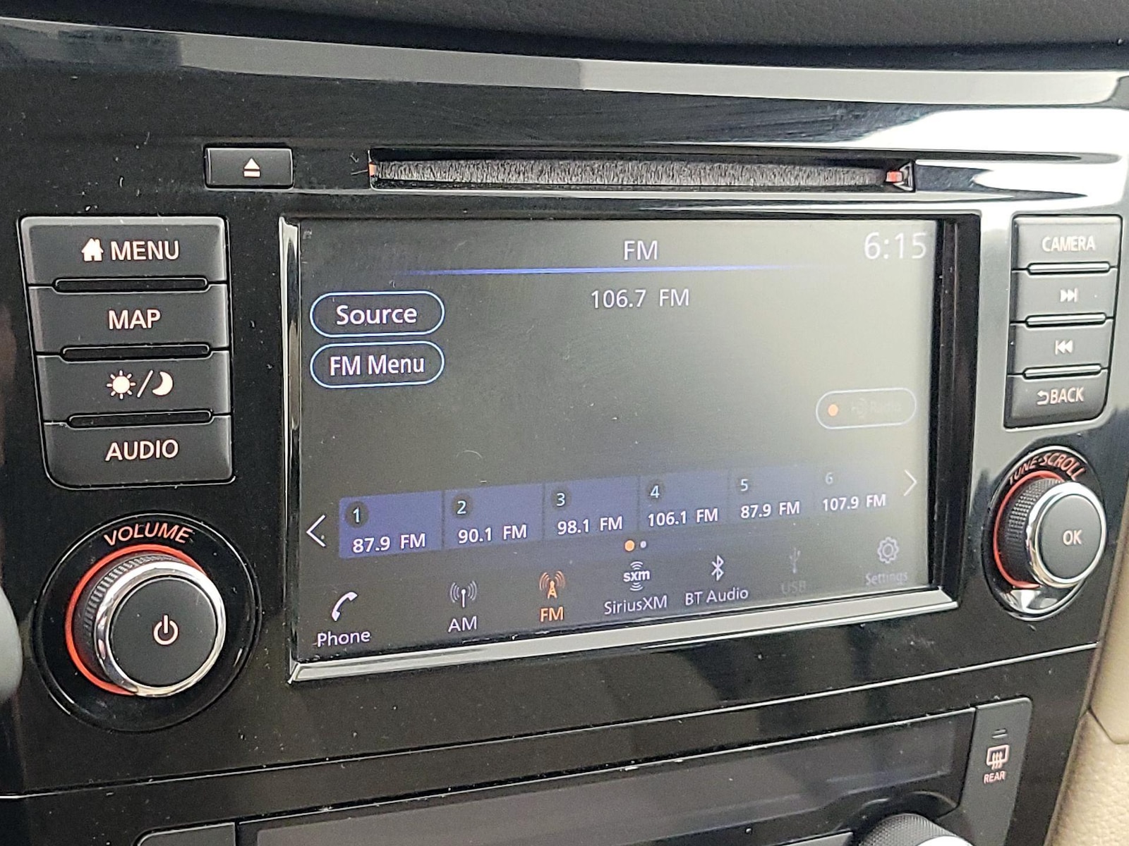 2018 Nissan Rogue SV - Photo 17