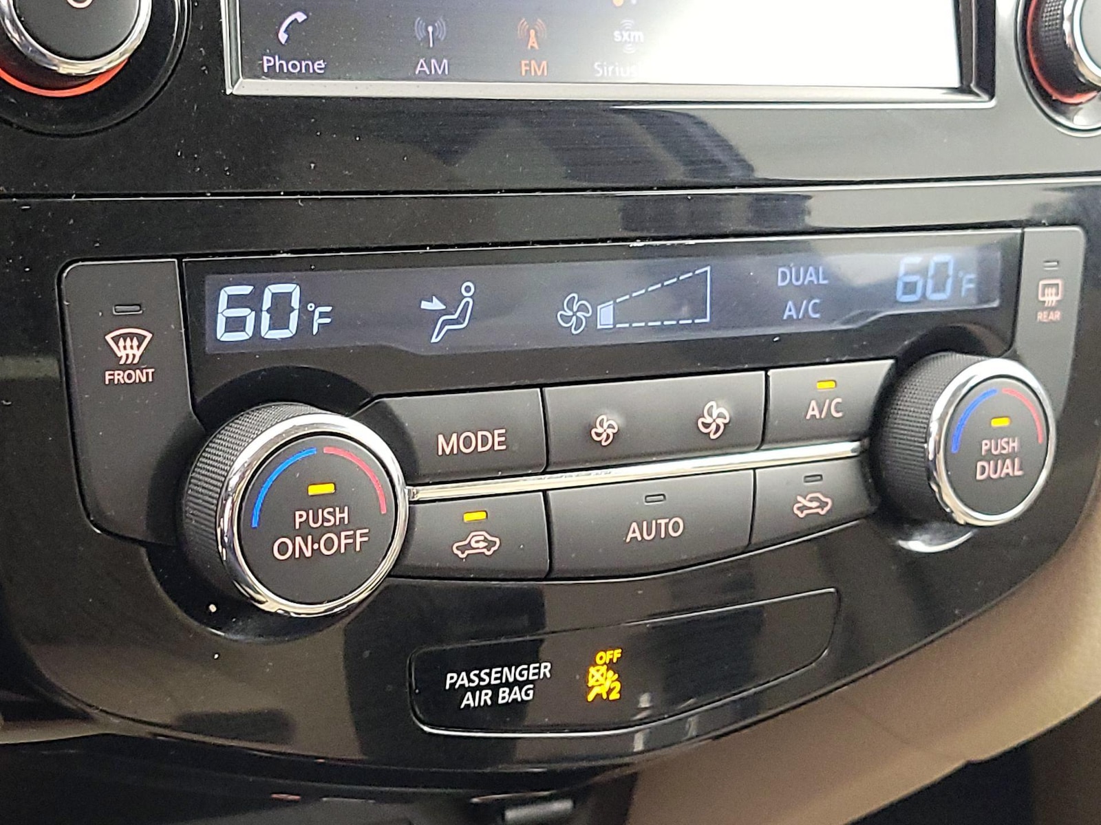 2018 Nissan Rogue SV - Photo 18