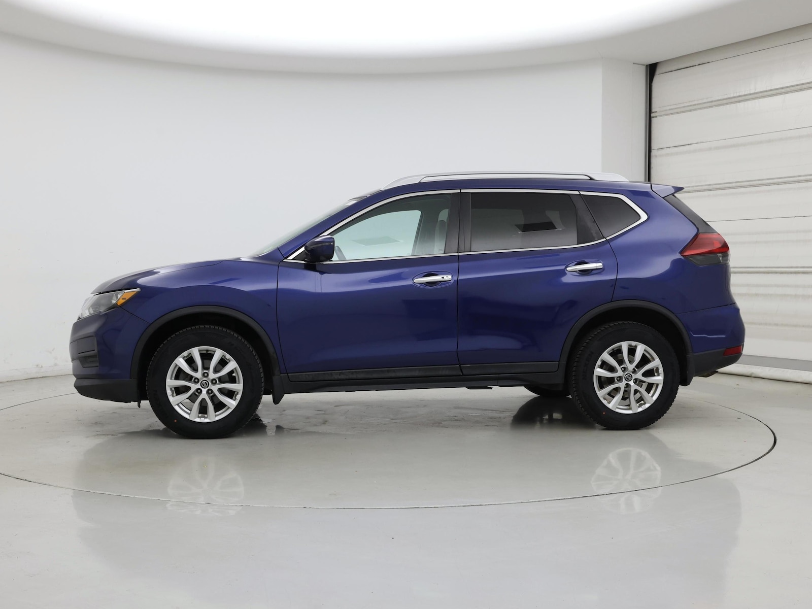 2018 Nissan Rogue SV - Photo 4