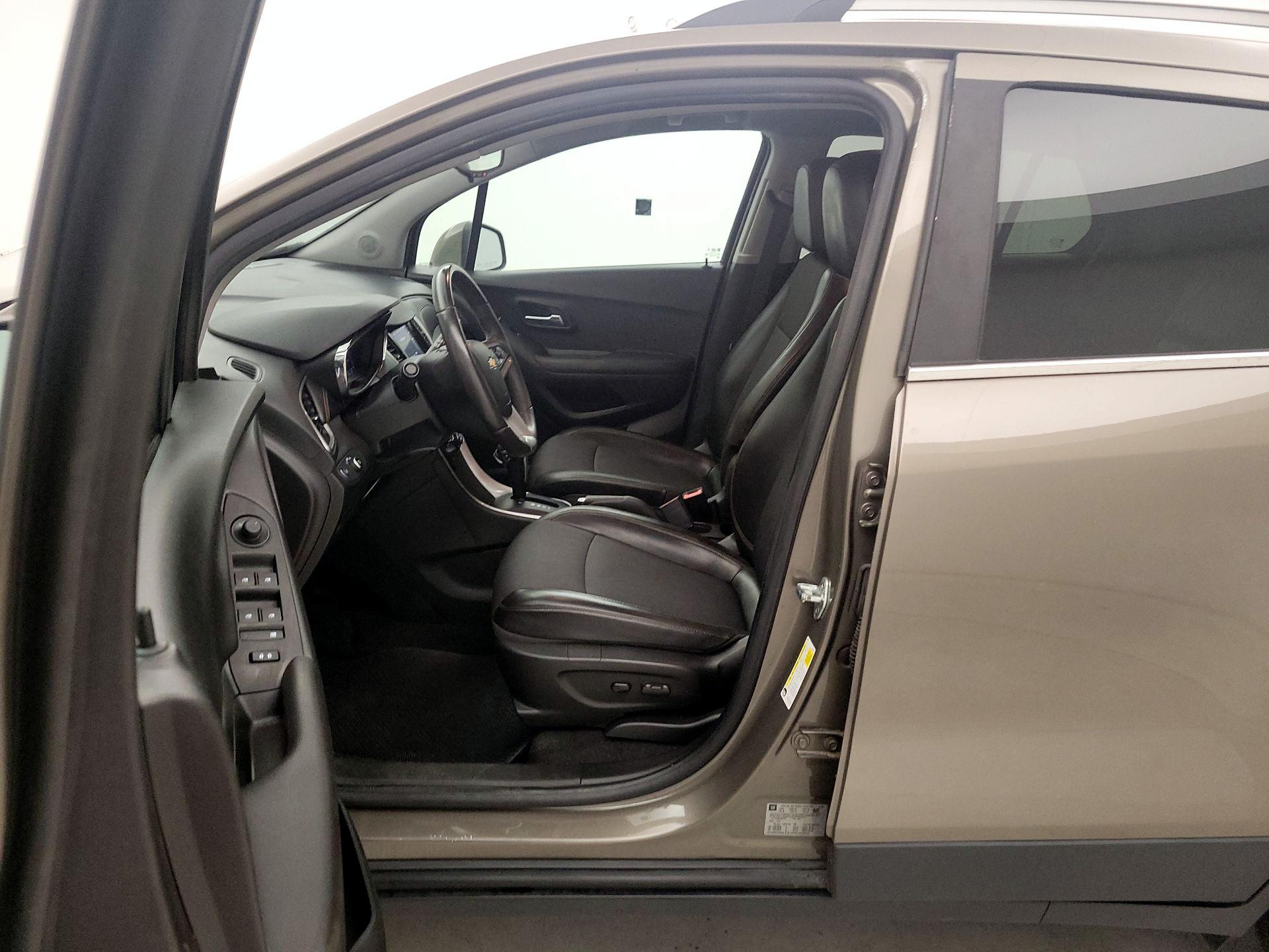Thumbnail: 2020 Chevrolet Trax - 11