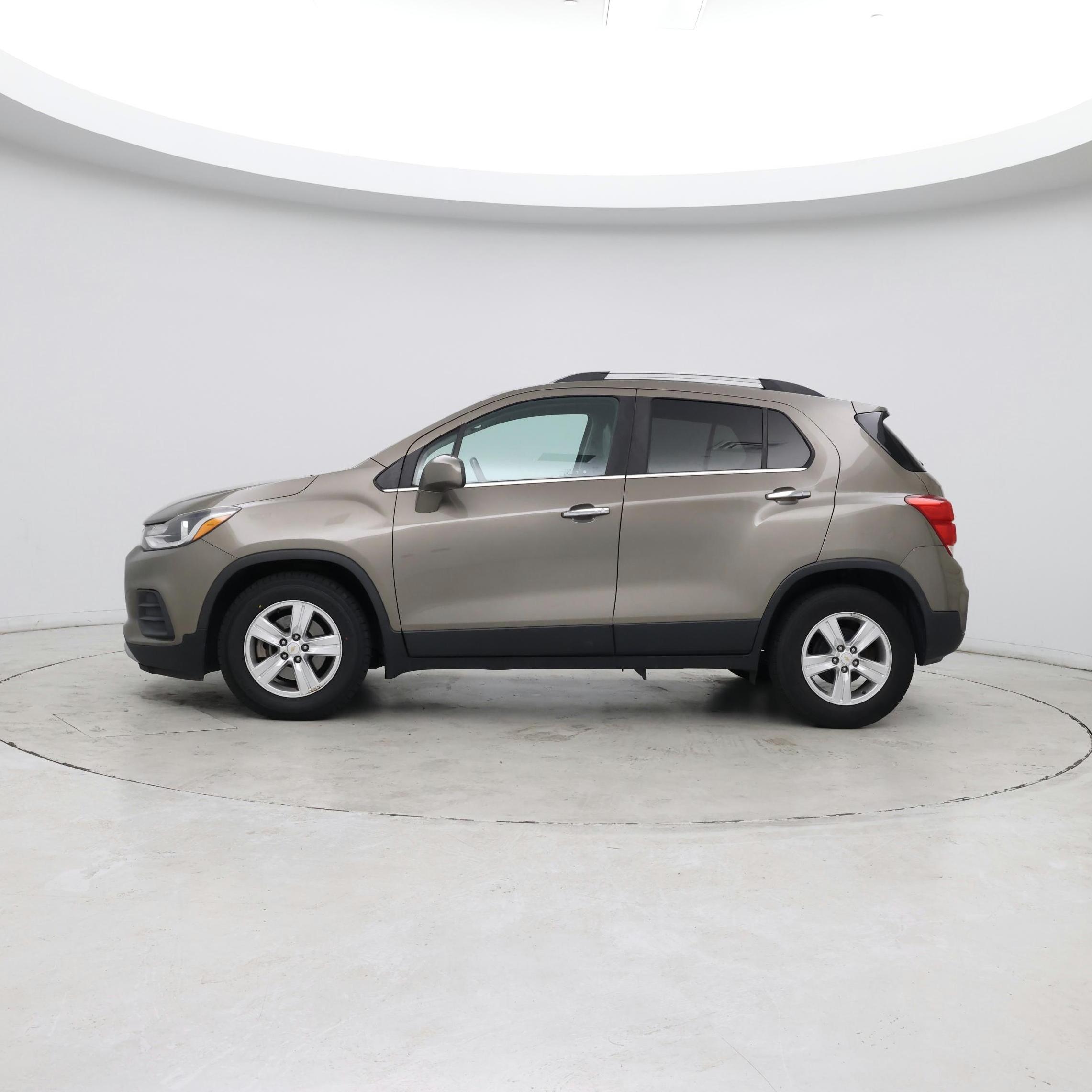 Thumbnail: 2020 Chevrolet Trax - 3