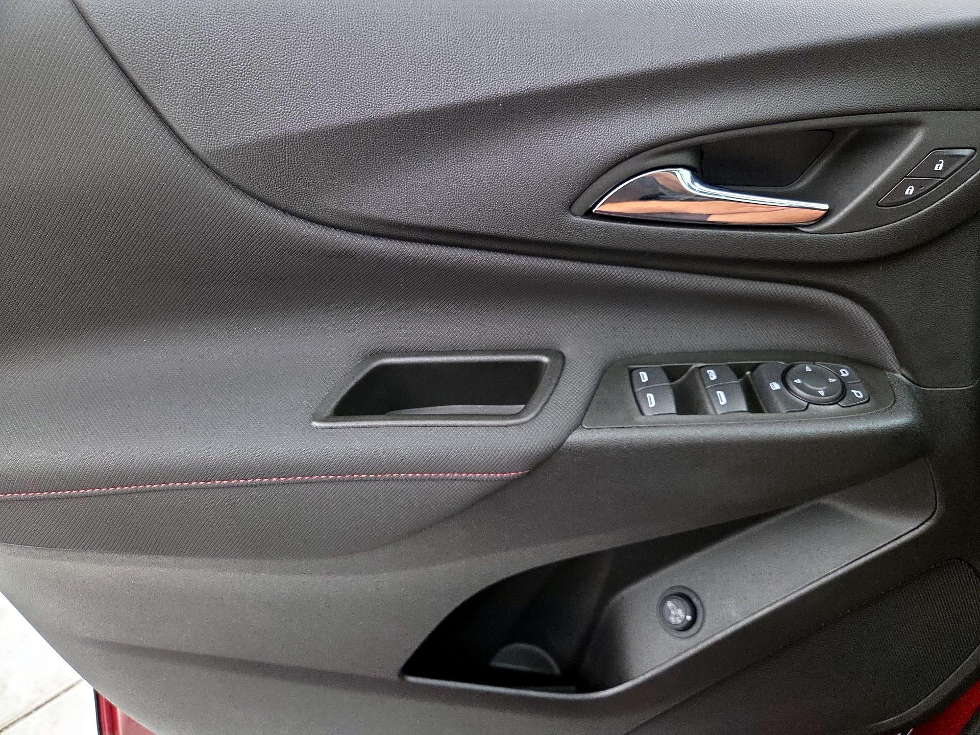 Thumbnail: 2022 Chevrolet Equinox - 12