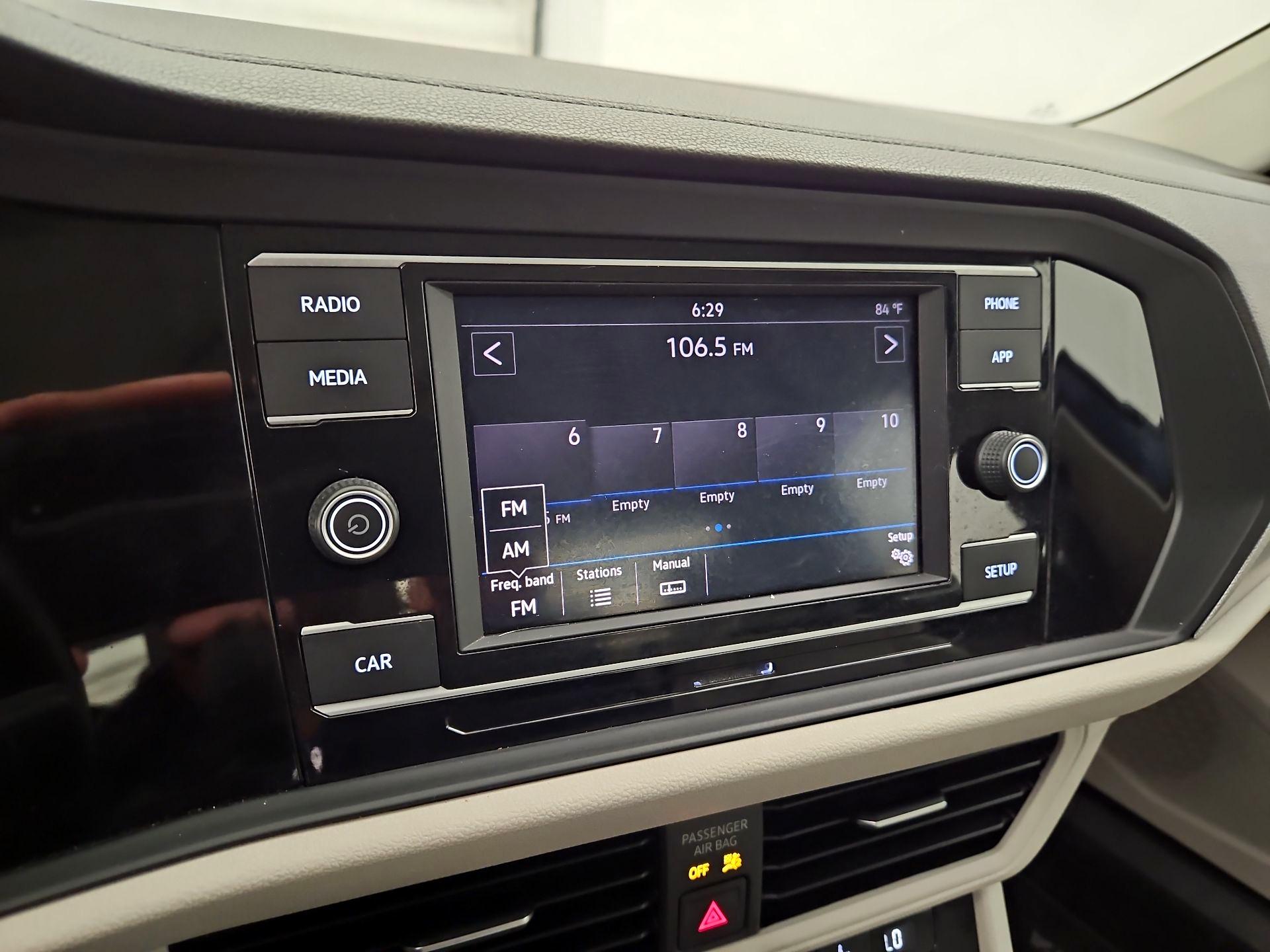 Thumbnail: 2019 Volkswagen Jetta - 15