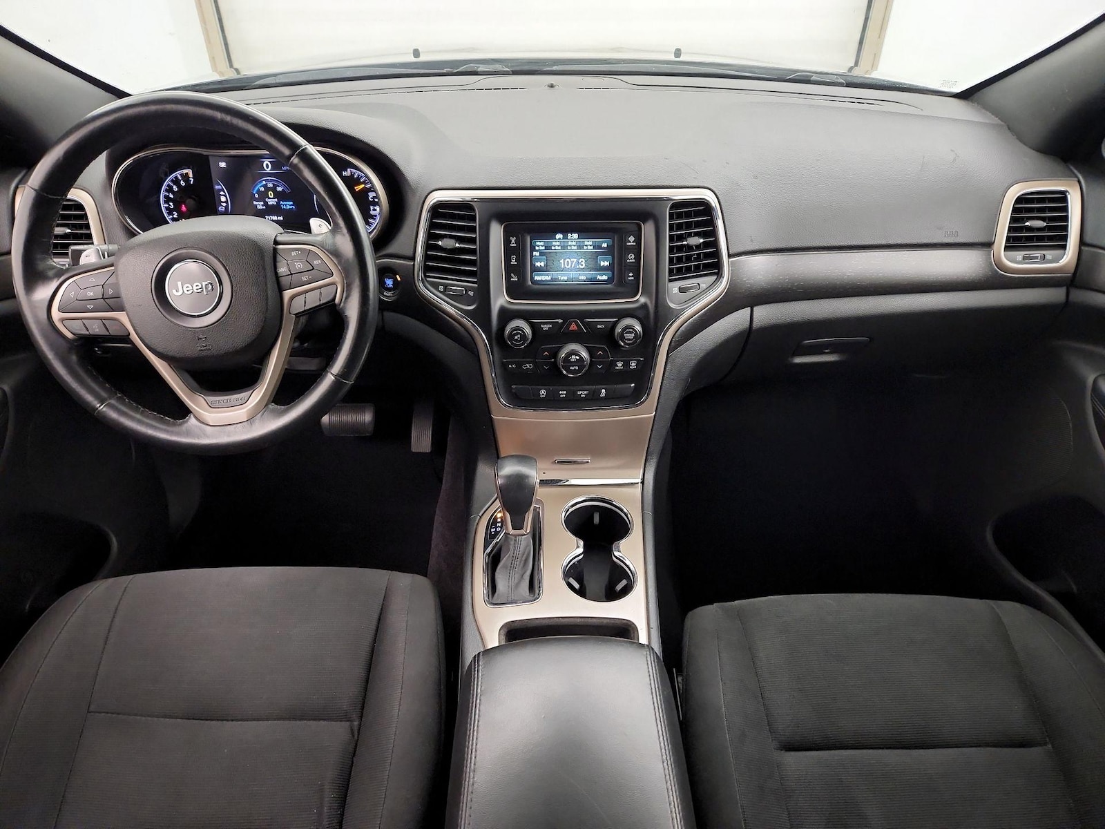 2016 Jeep Grand Cherokee Laredo E - Photo 10