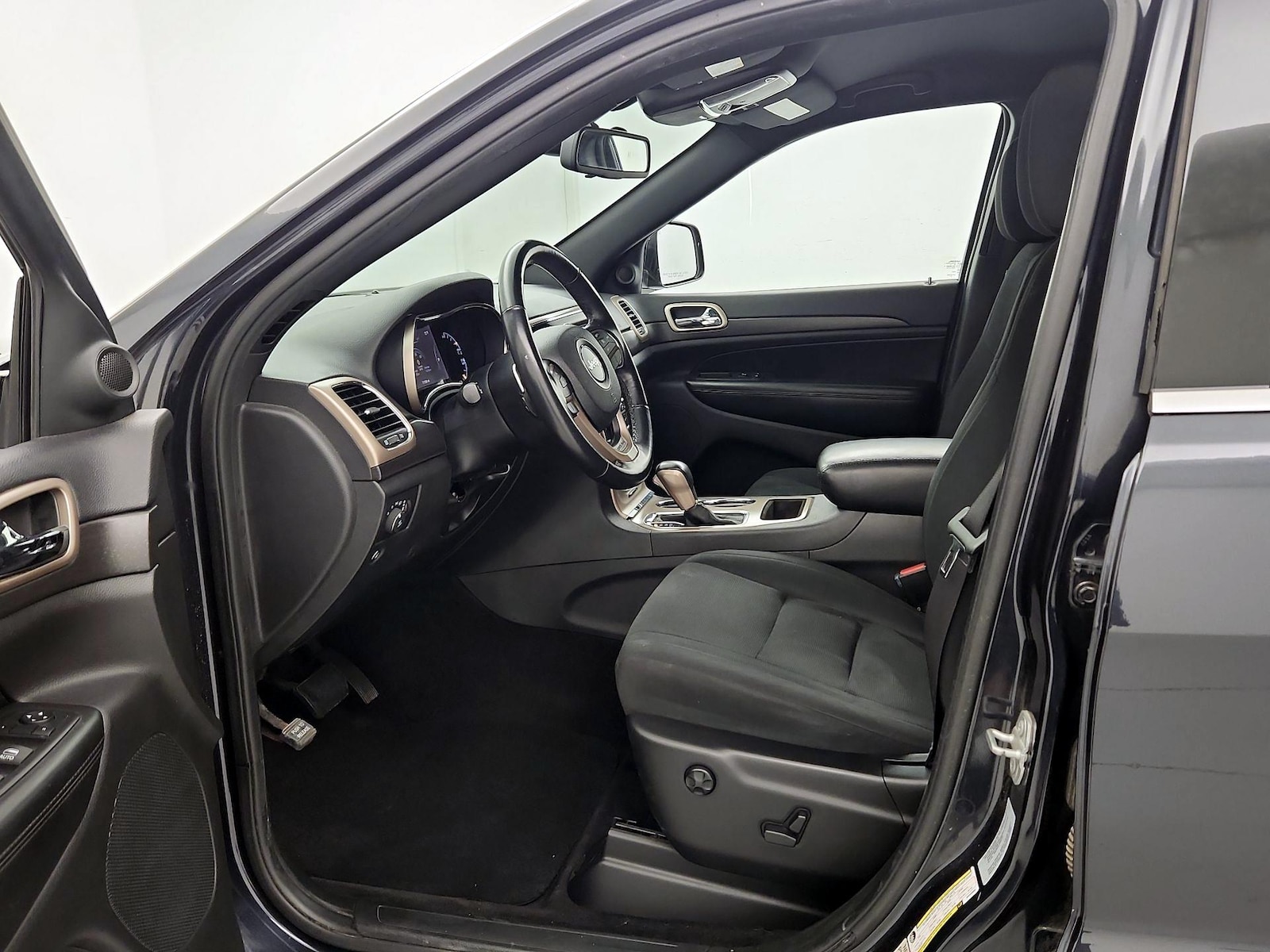 2016 Jeep Grand Cherokee Laredo E - Photo 12