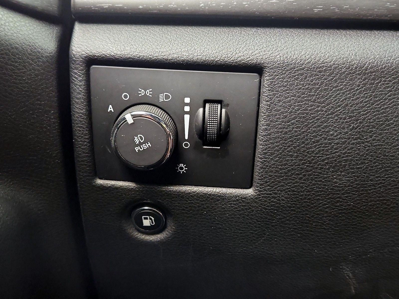 2016 Jeep Grand Cherokee Laredo E - Photo 14