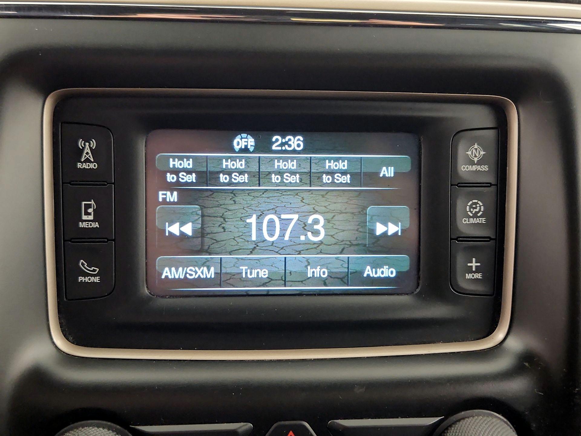 Thumbnail: 2016 Jeep Grand Cherokee - 14