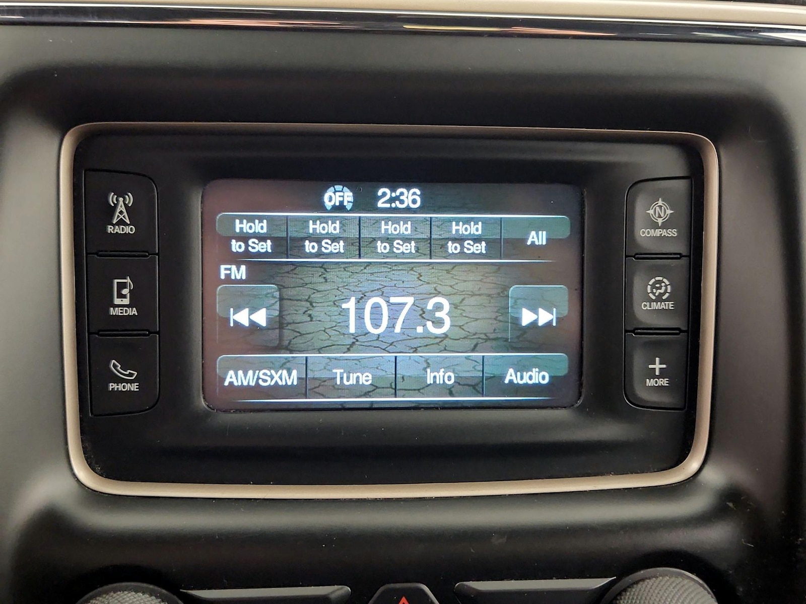 2016 Jeep Grand Cherokee Laredo E - Photo 15