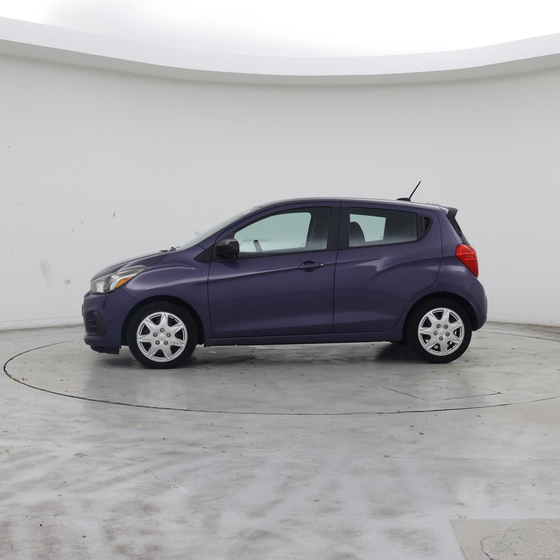 Thumbnail: 2016 Chevrolet Spark - 3