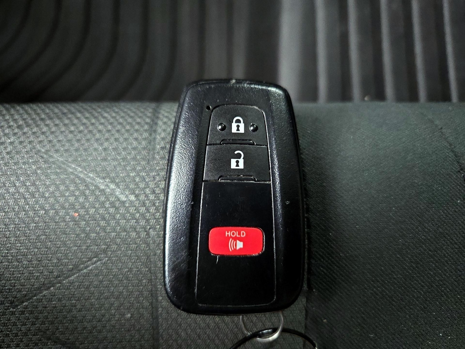 2020 Toyota RAV4 XLE - Photo 23