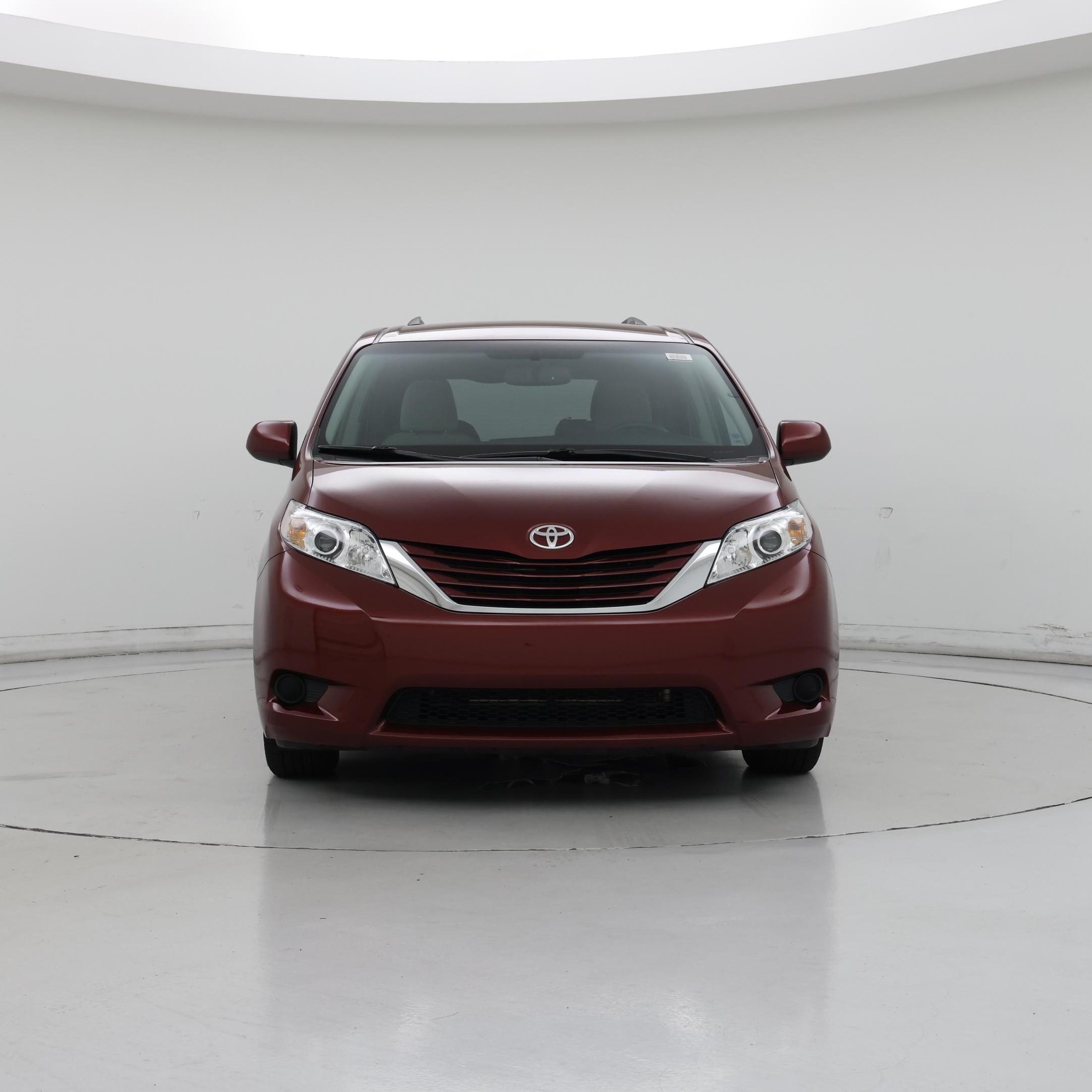 Thumbnail: 2015 Toyota Sienna - 5