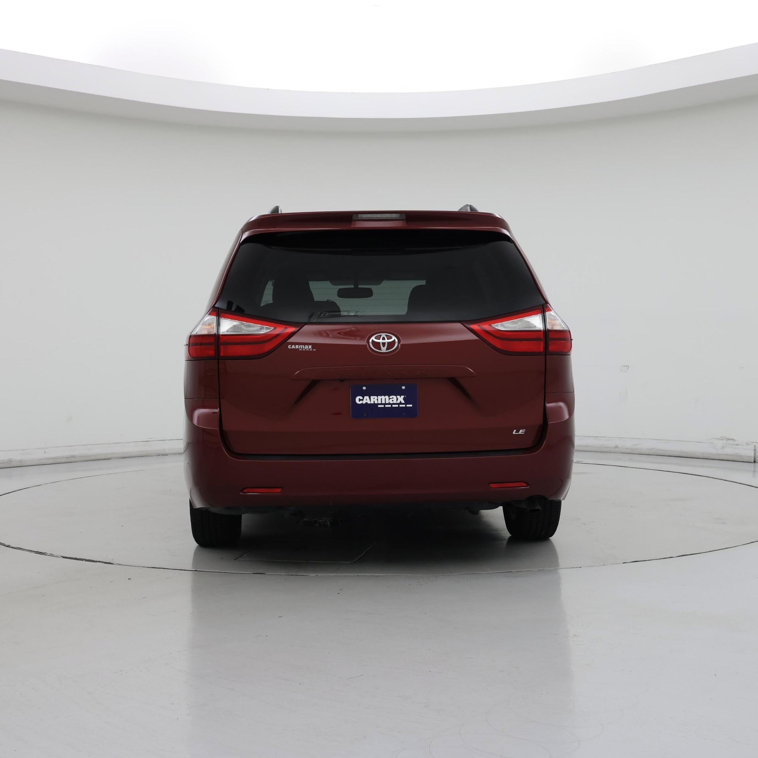 Thumbnail: 2015 Toyota Sienna - 6