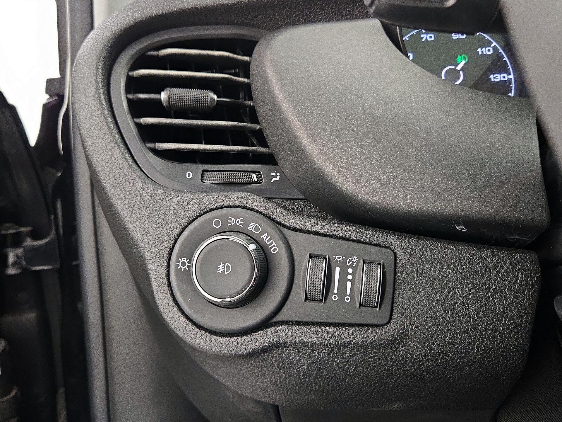 Thumbnail: 2019 Fiat 500X - 13