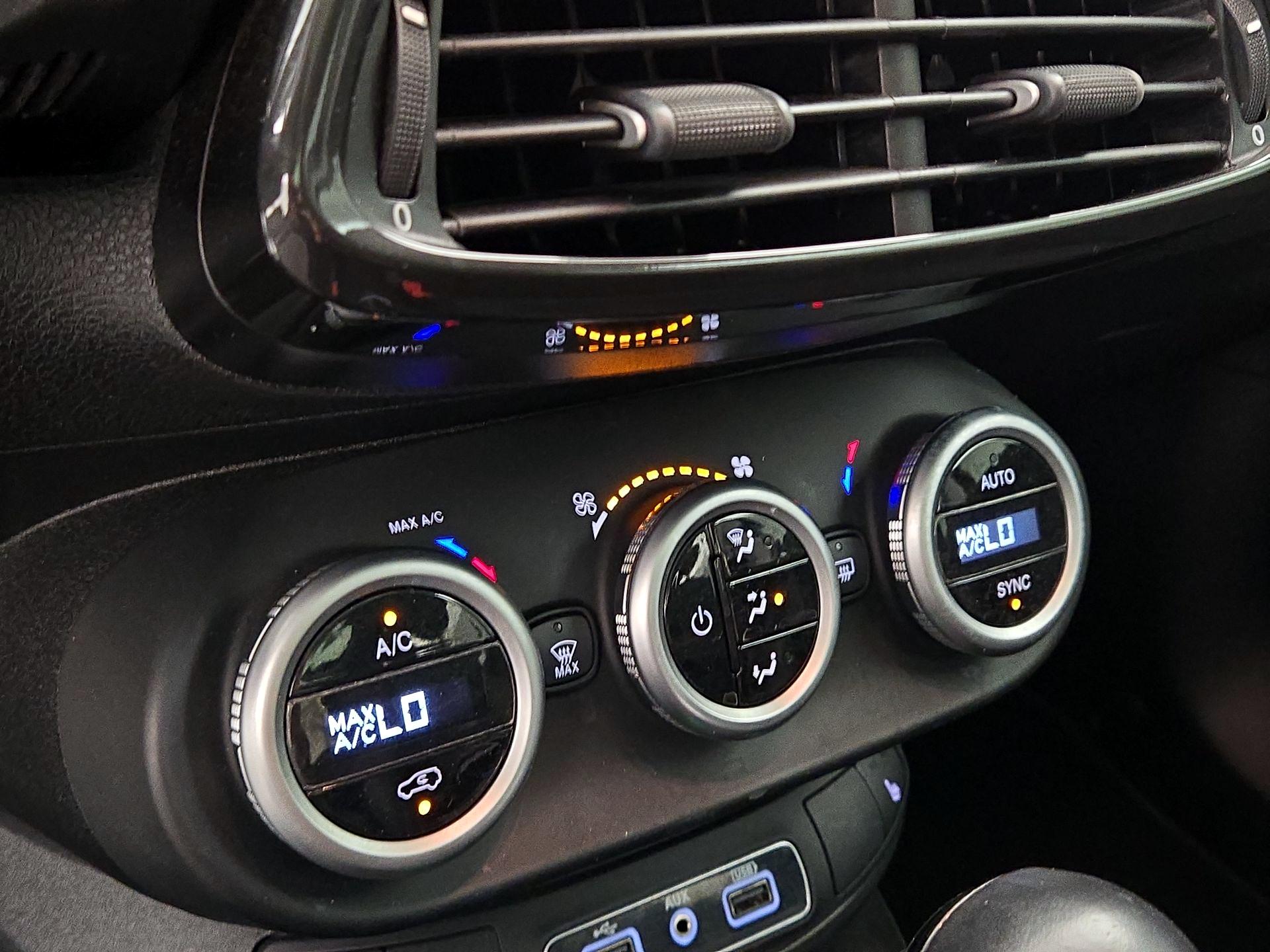 Thumbnail: 2019 Fiat 500X - 17