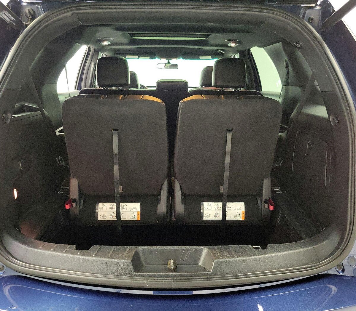 Trunk/Cargo (Seats Up)