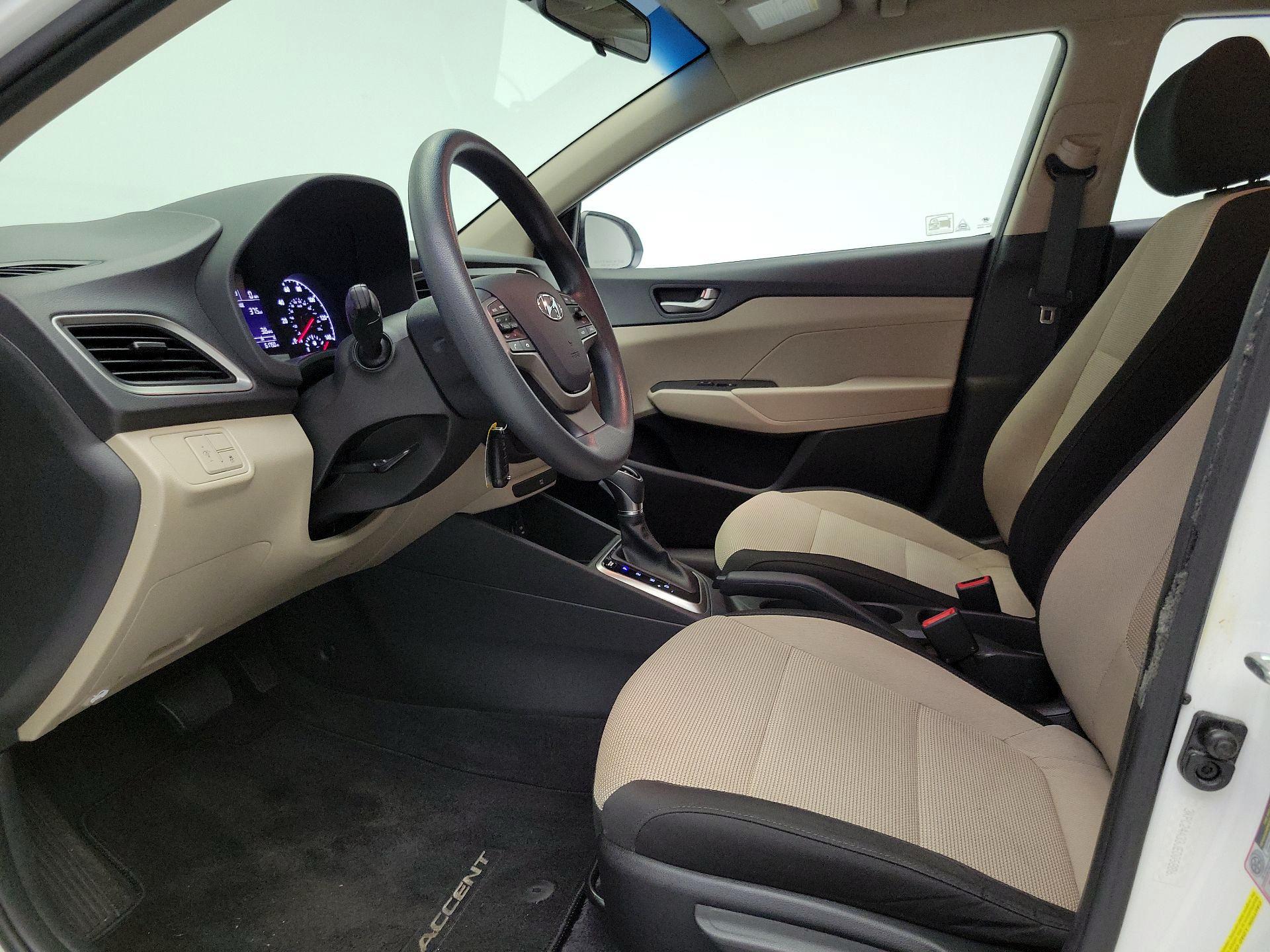 Thumbnail: 2018 Hyundai Accent - 11