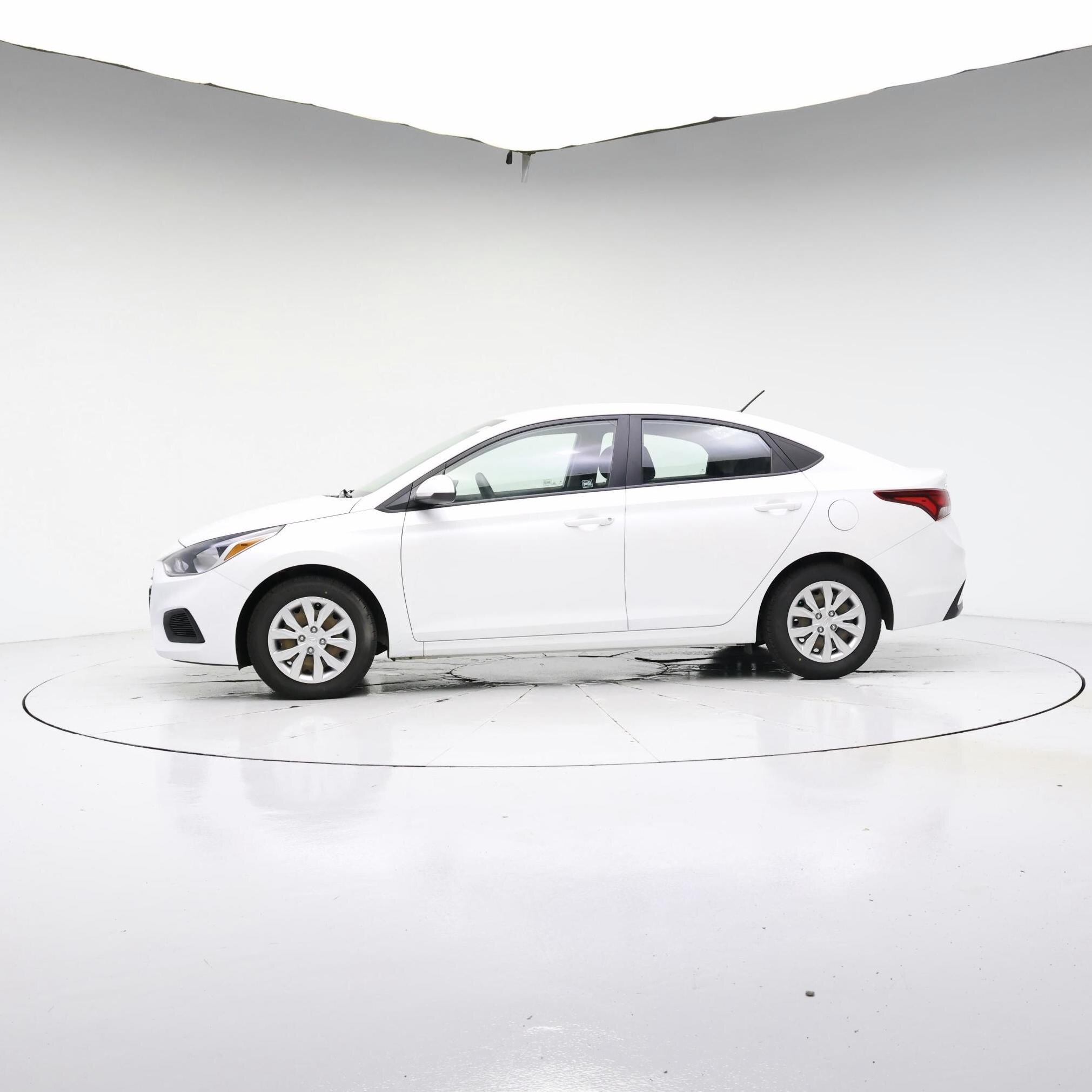 Thumbnail: 2018 Hyundai Accent - 3