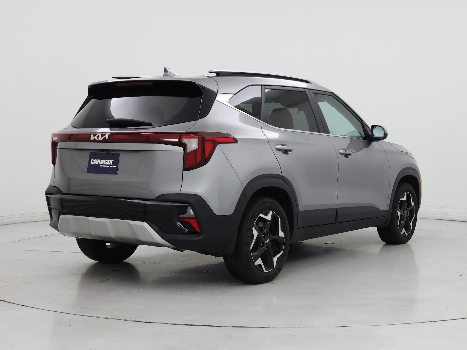 2024 Kia Seltos EX - Photo 9