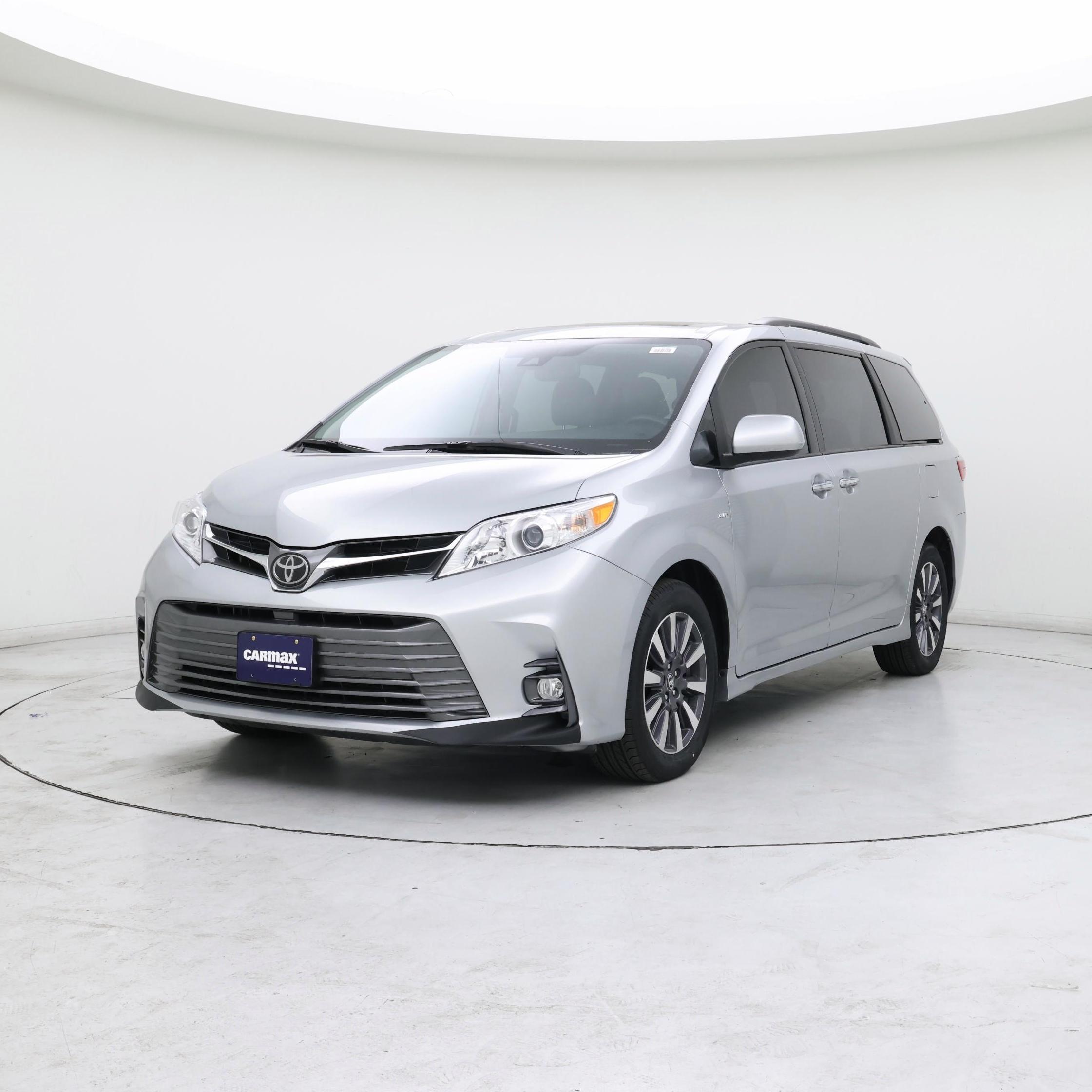 Thumbnail: 2020 Toyota Sienna - 4