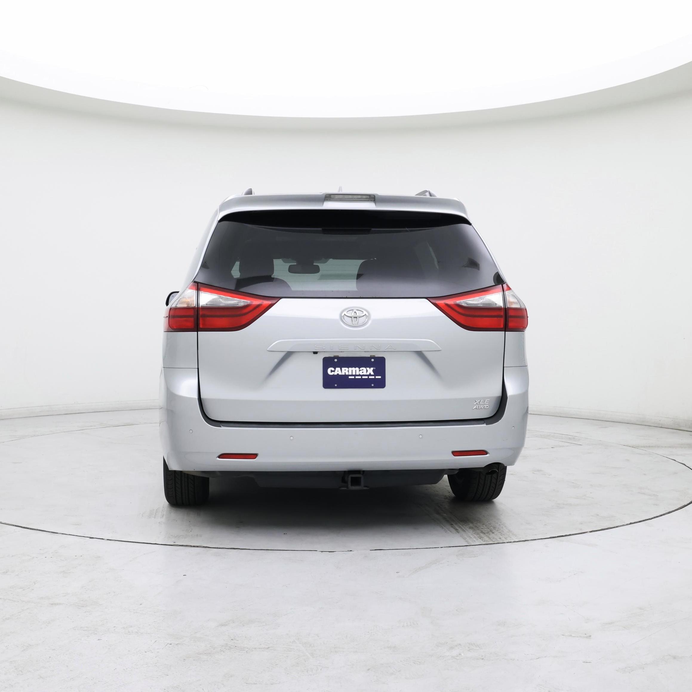 Thumbnail: 2020 Toyota Sienna - 6