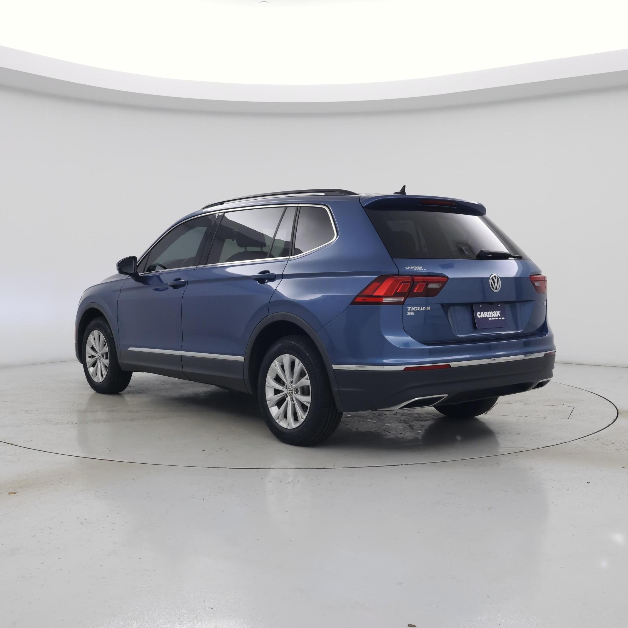 Thumbnail: 2018 Volkswagen Tiguan - 2