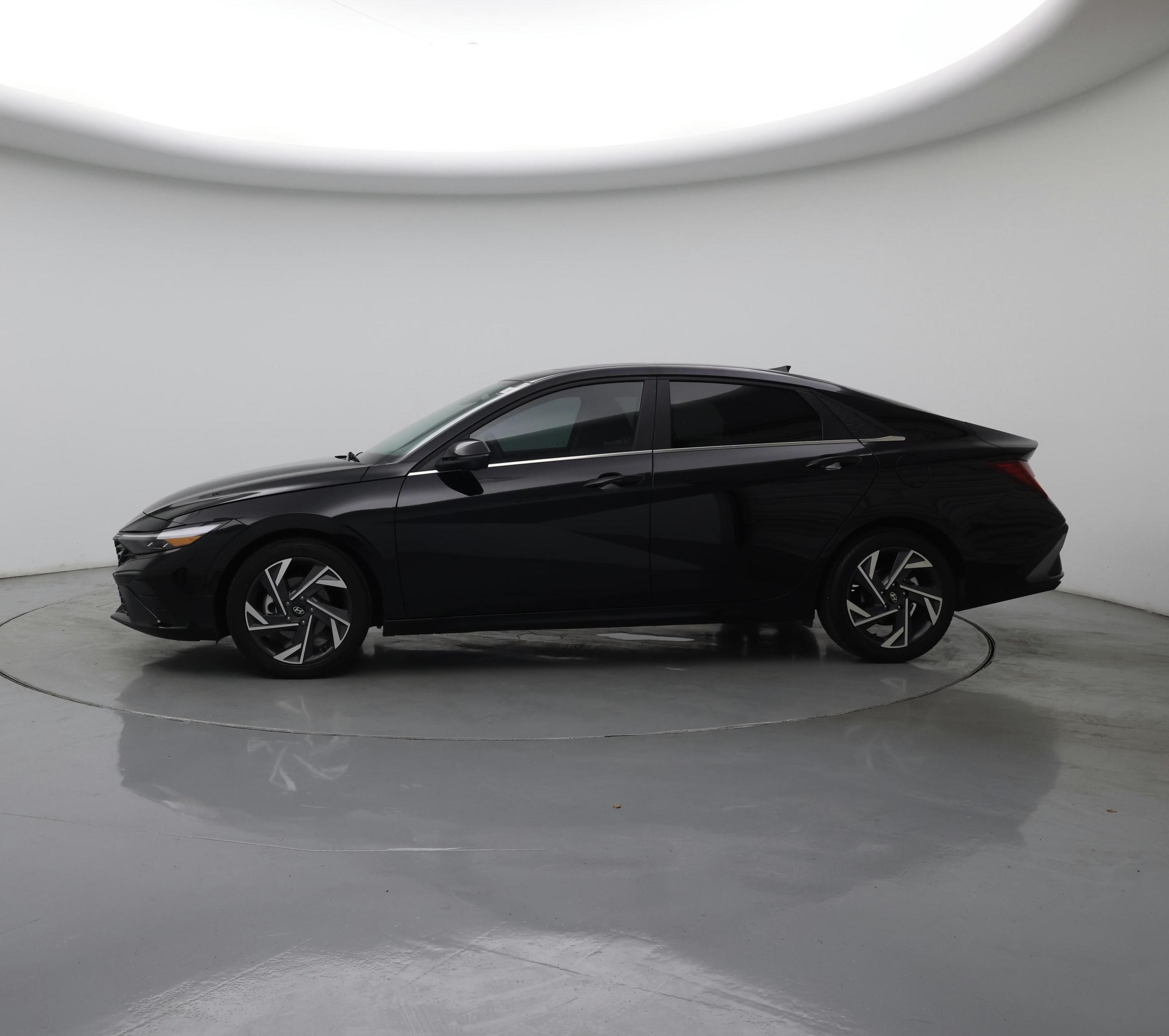 Thumbnail: 2024 Hyundai Elantra - 3