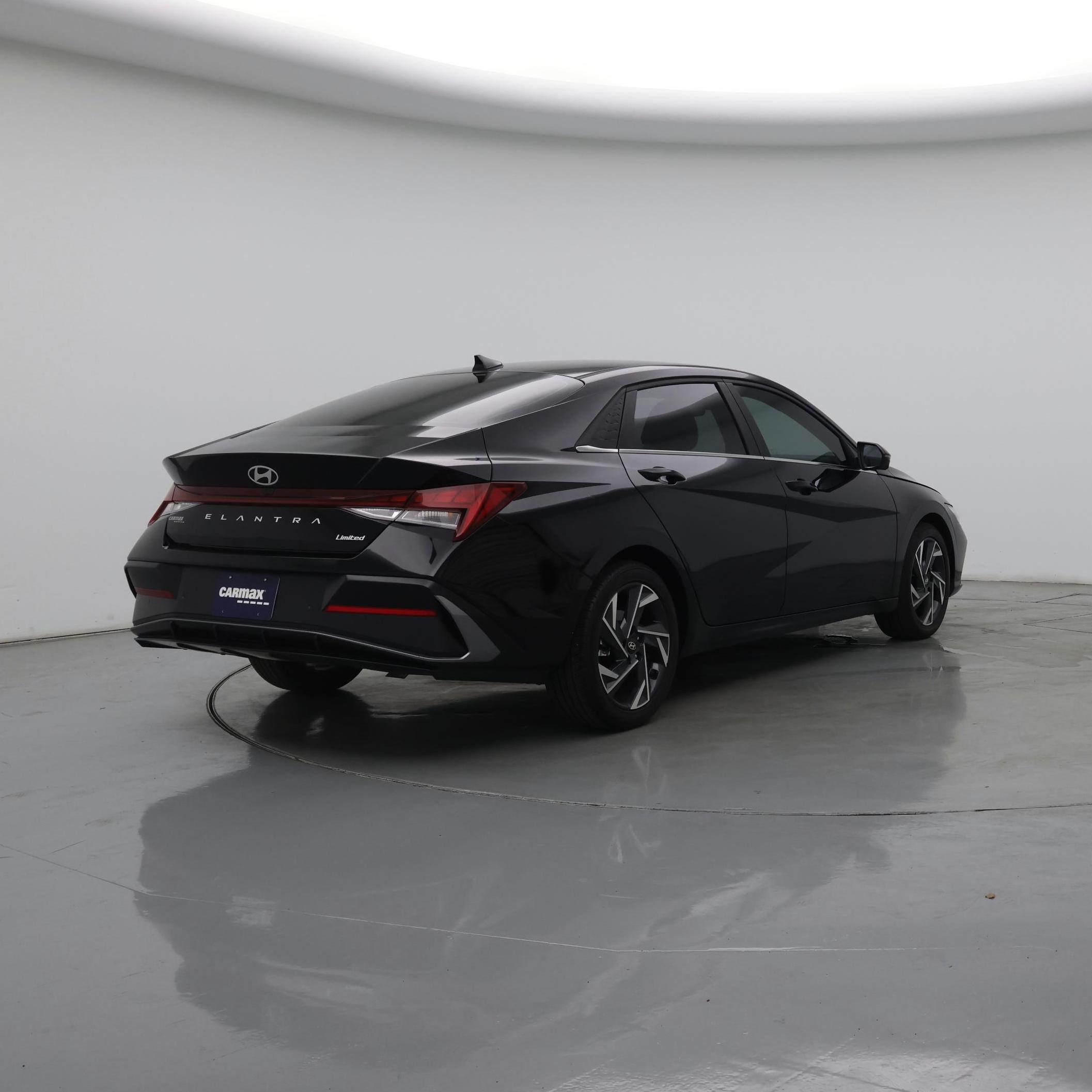 Thumbnail: 2024 Hyundai Elantra - 8