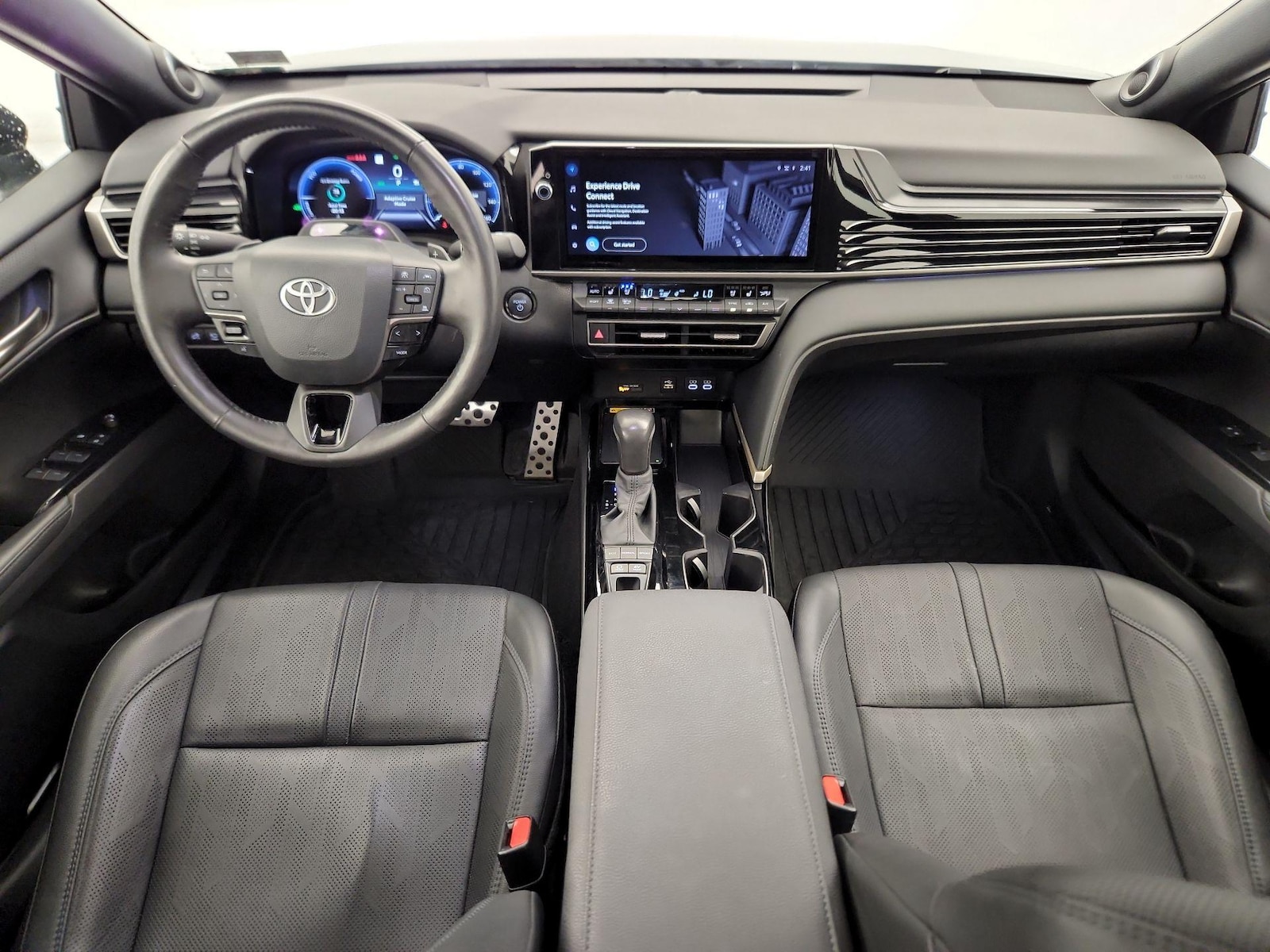 2025 Toyota Camry XSE - Photo 10