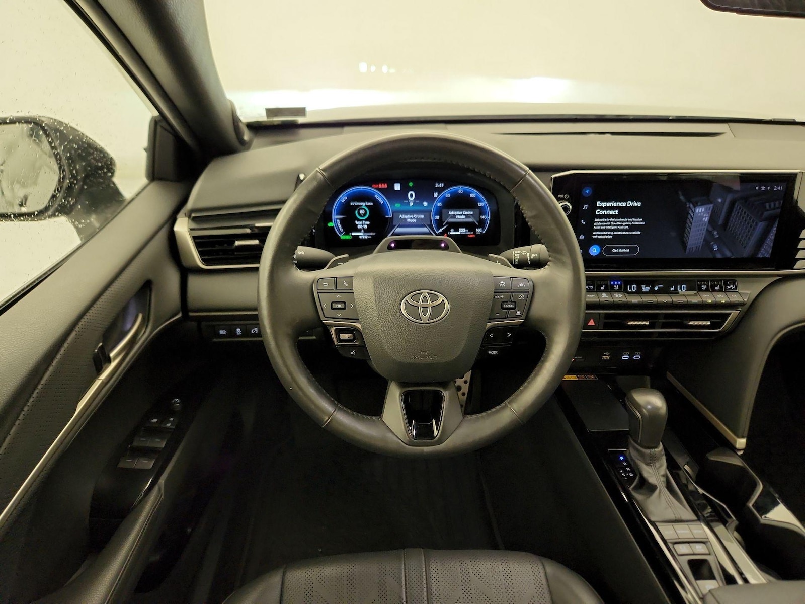2025 Toyota Camry XSE - Photo 11