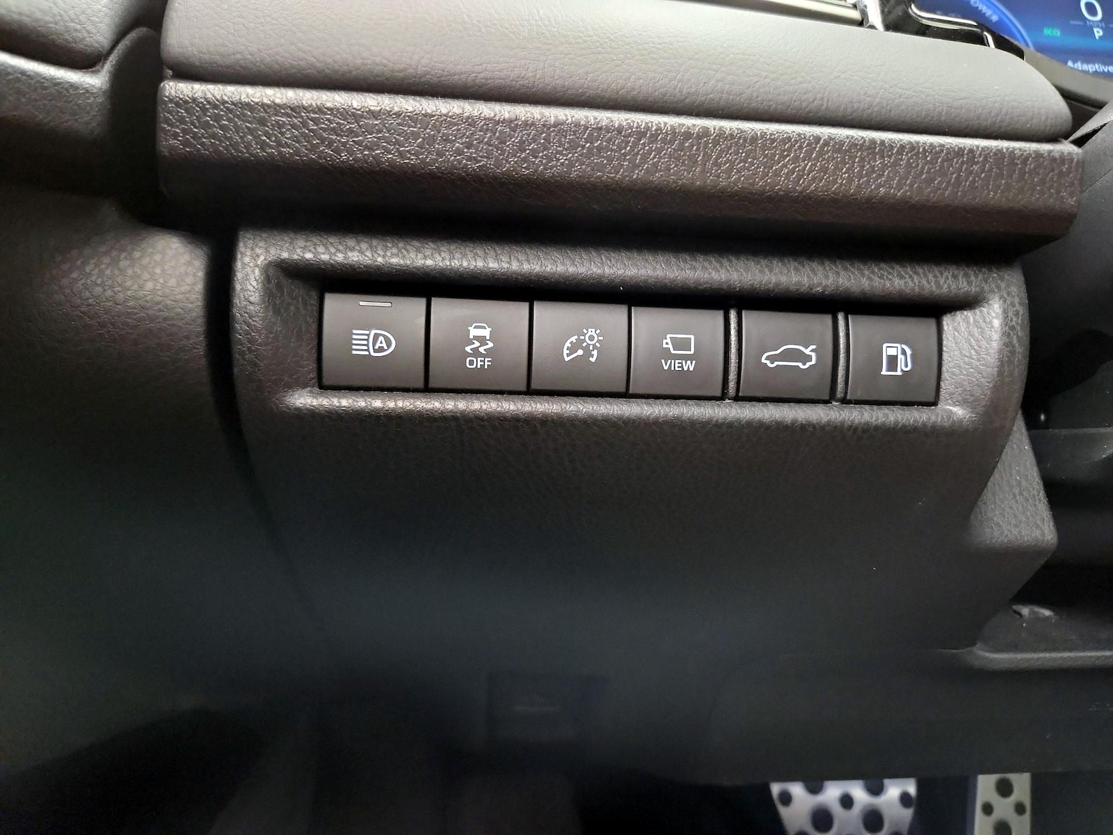 2025 Toyota Camry XSE - Photo 14