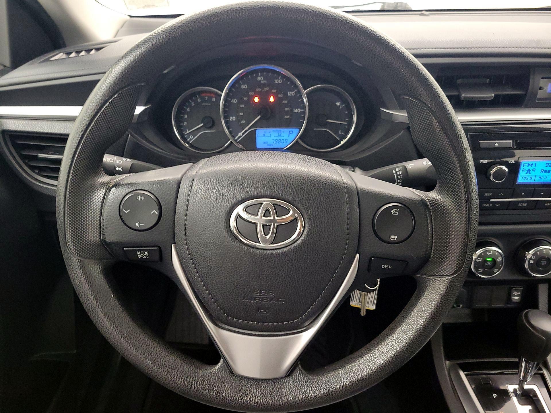 Thumbnail: 2015 Toyota Corolla - 10