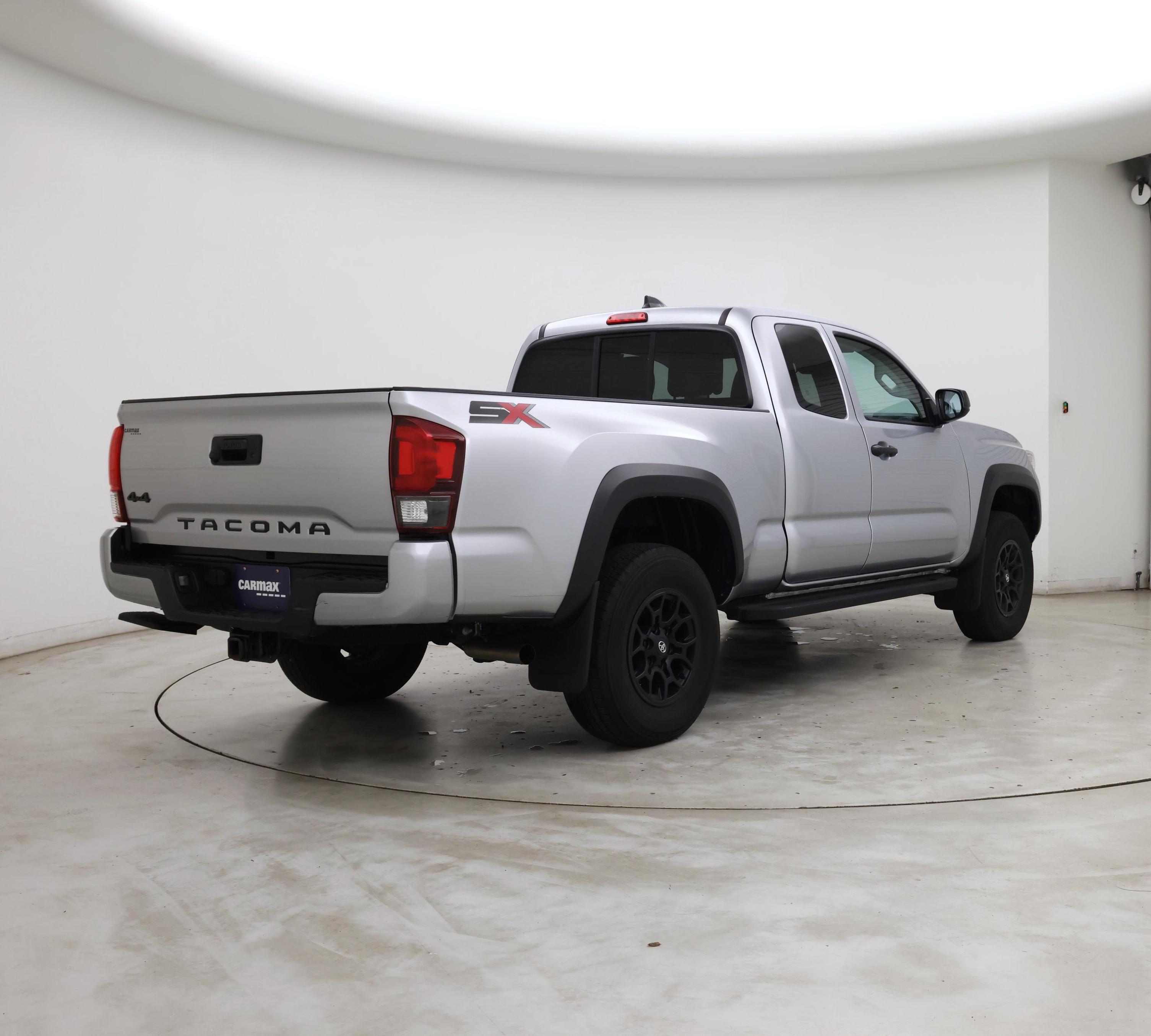 Thumbnail: 2022 Toyota Tacoma - 8