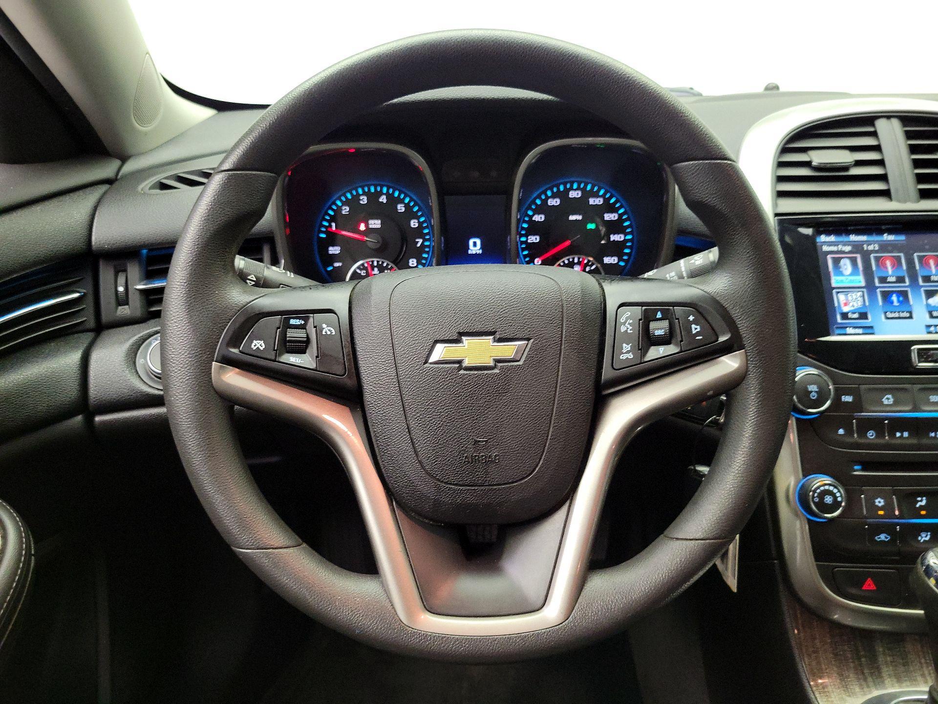 Thumbnail: 2014 Chevrolet Malibu - 10