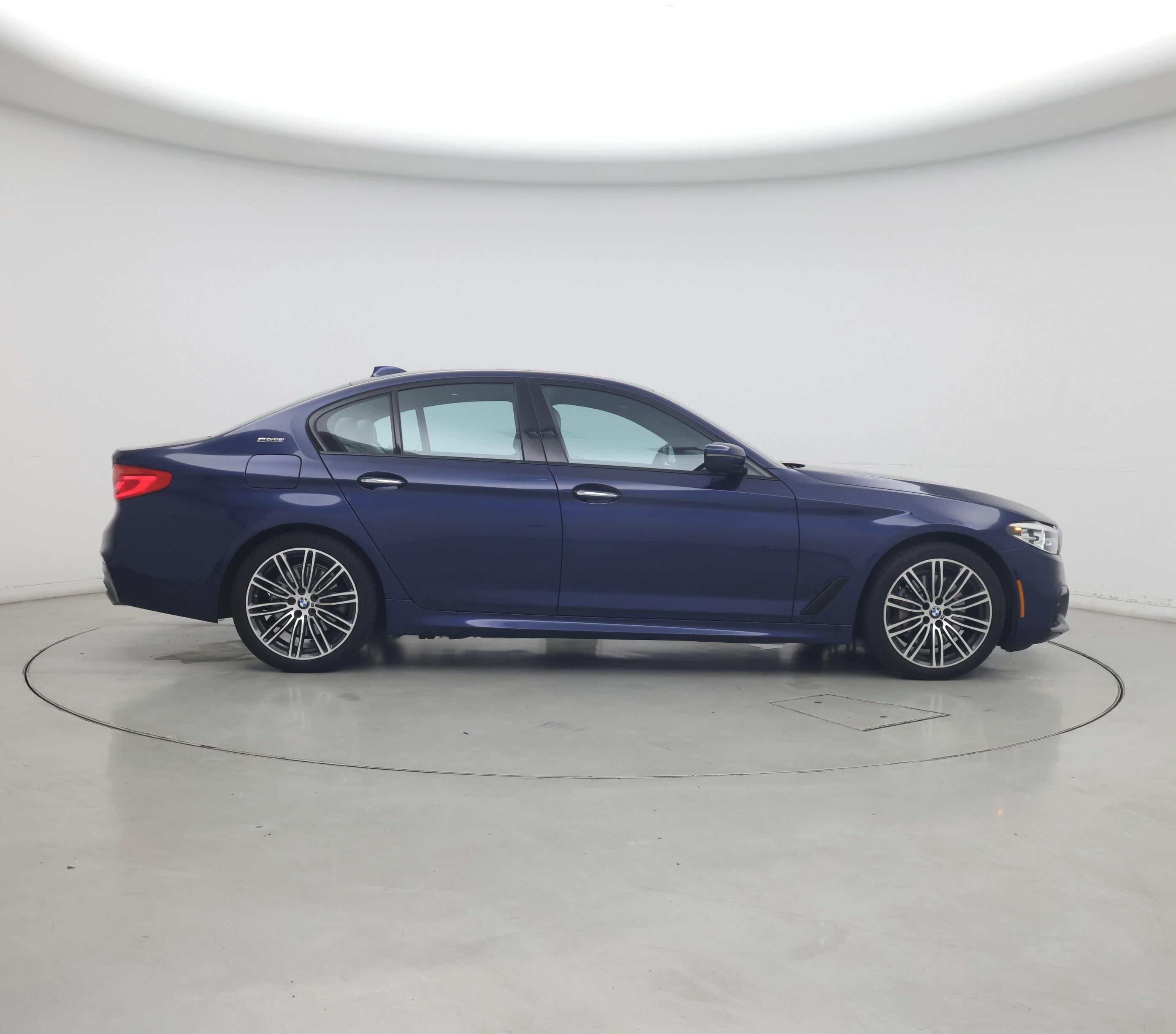 Thumbnail: 2018 BMW 5 Series - 7