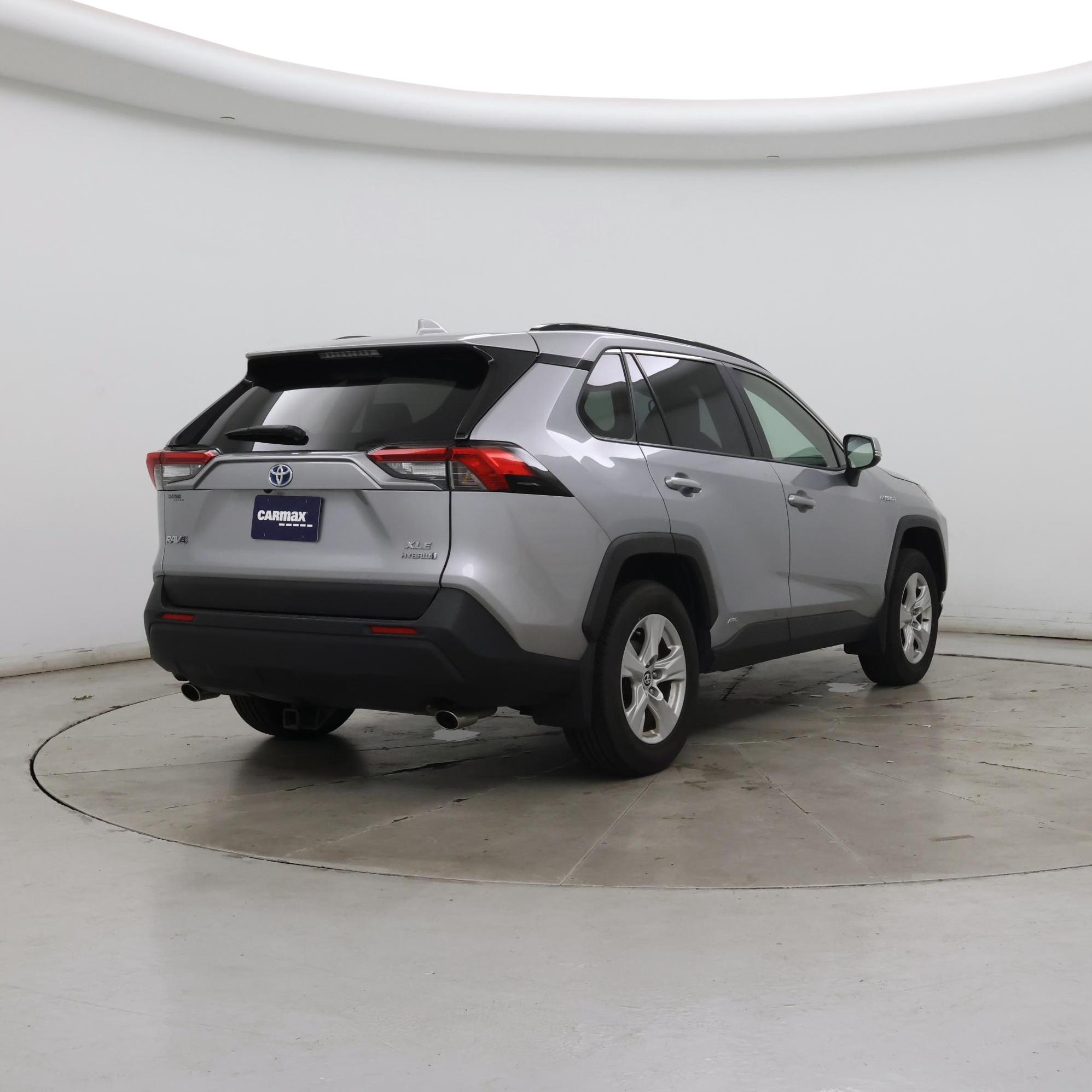 Thumbnail: 2021 Toyota RAV4 - 8