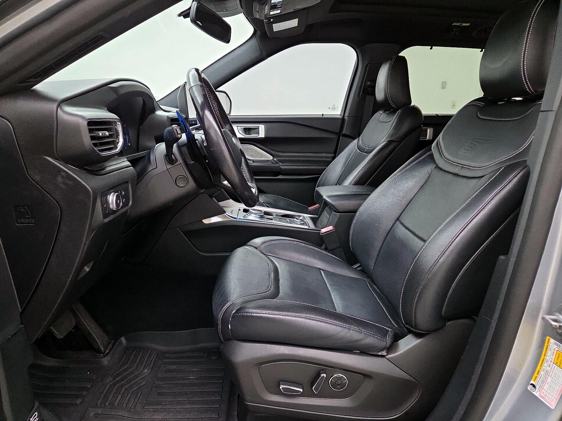 Thumbnail: 2020 Ford Explorer - 11