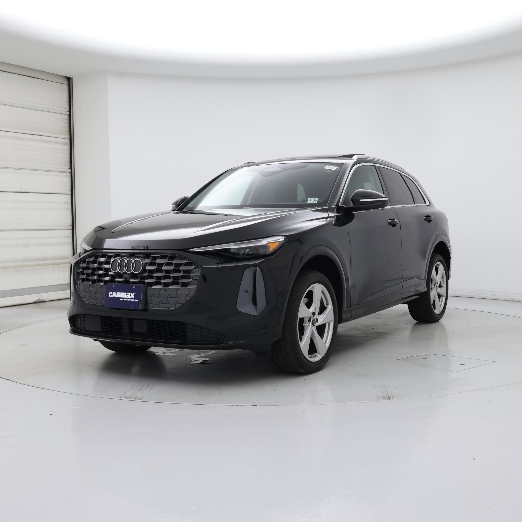 Thumbnail: 2025 Audi Q5 - 4