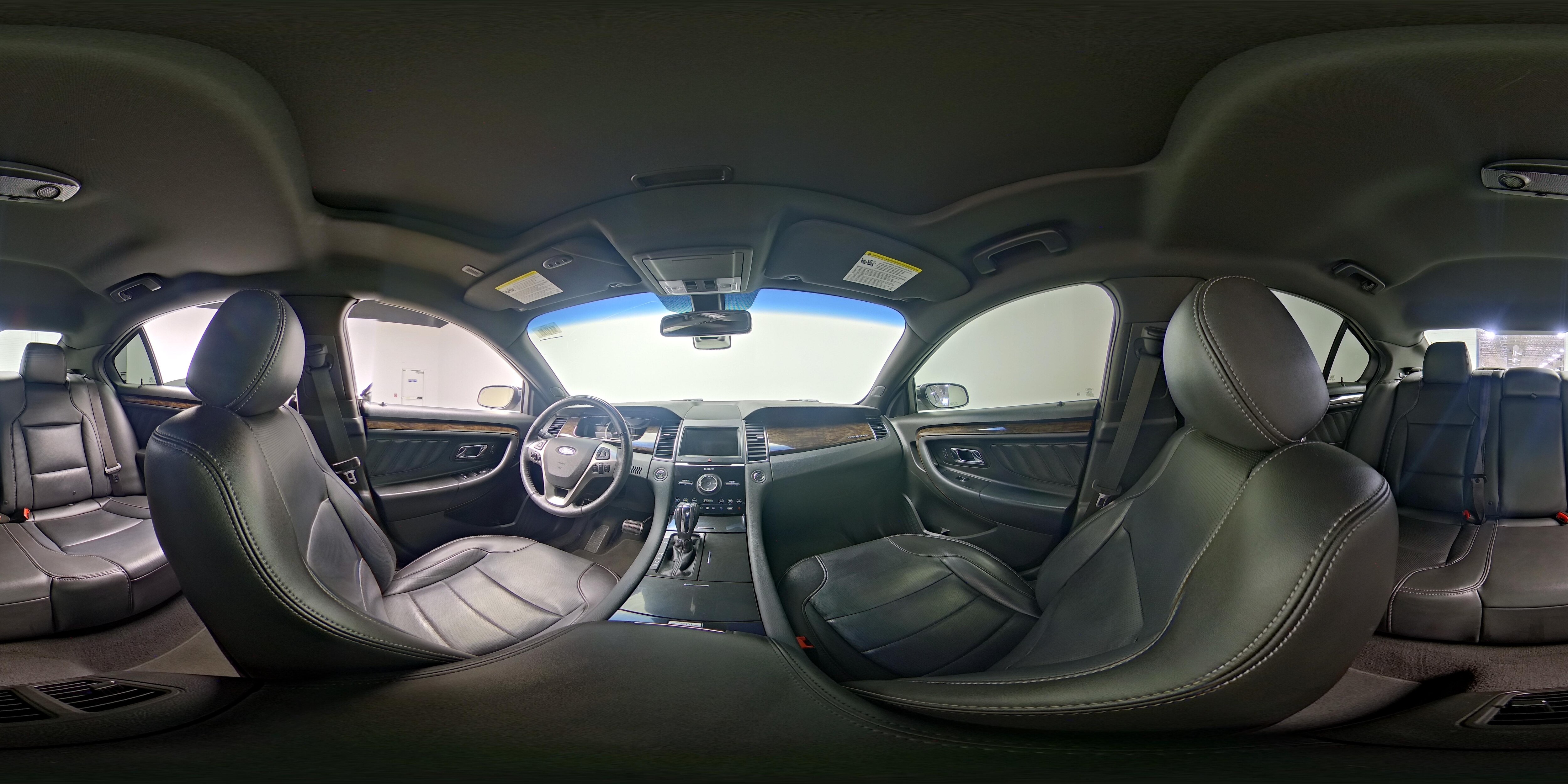 2018 Ford Taurus Limited - Photo 26