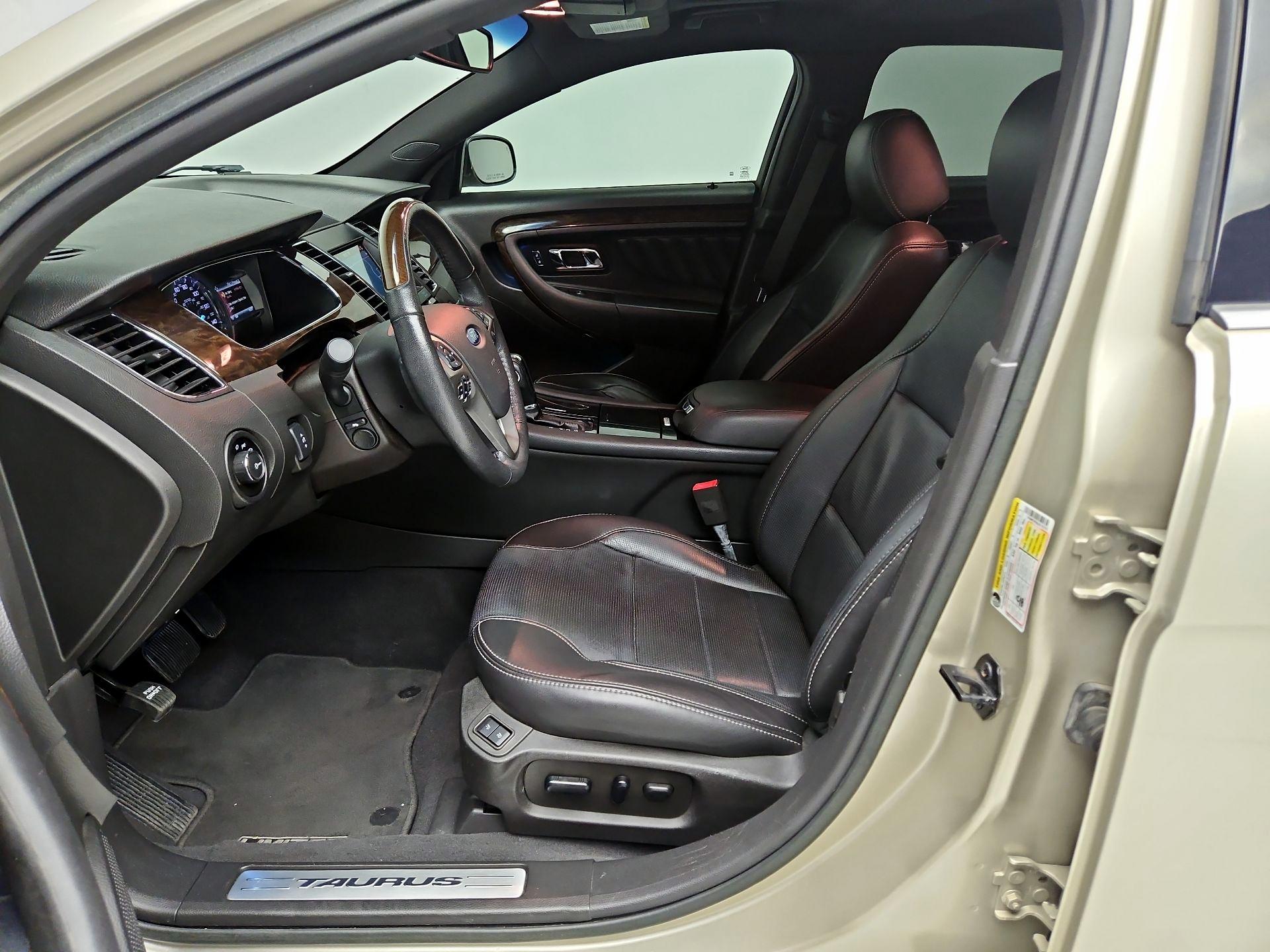 Thumbnail: 2018 Ford Taurus - 11