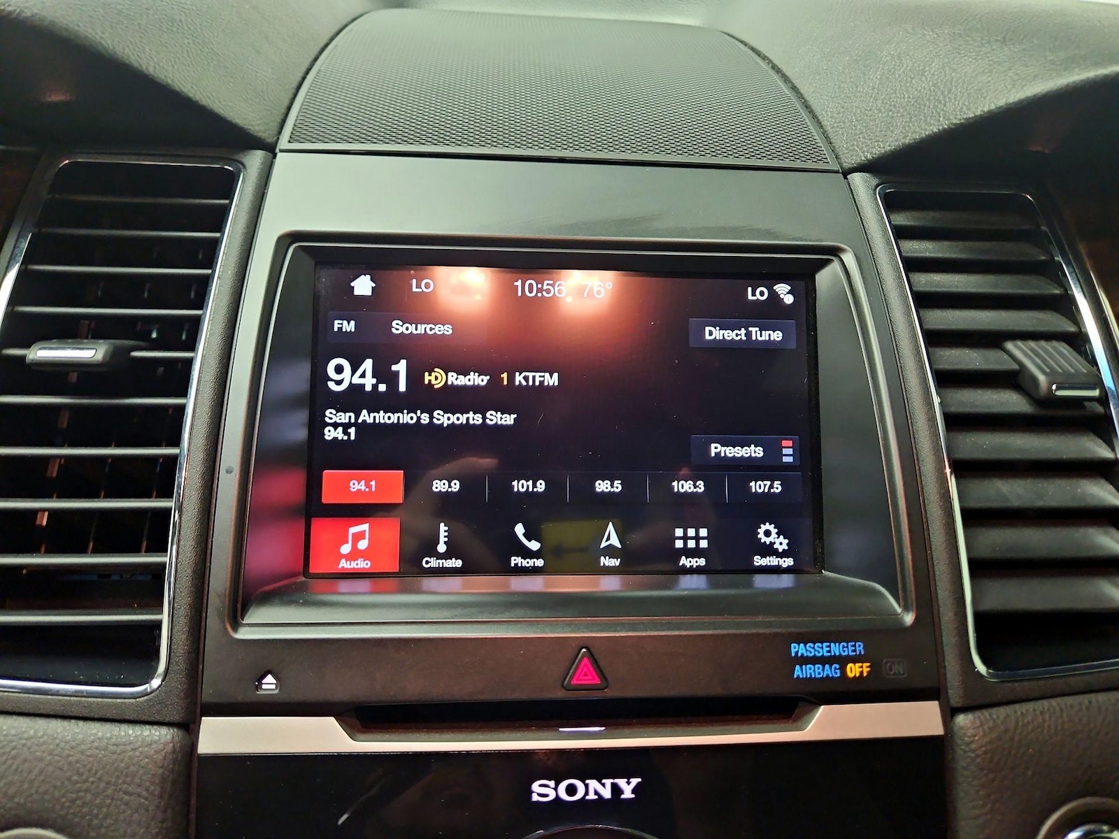2018 Ford Taurus Limited - Photo 17