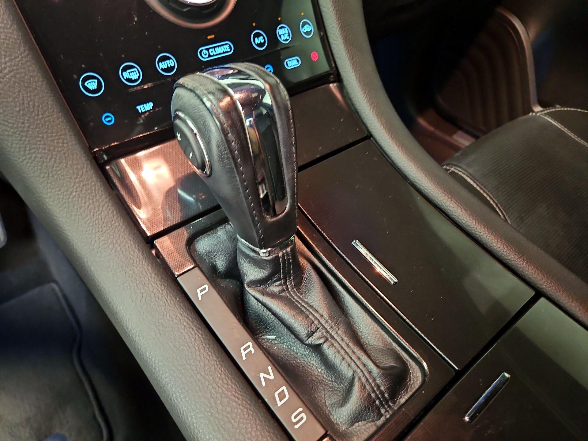 Thumbnail: 2018 Ford Taurus - 18